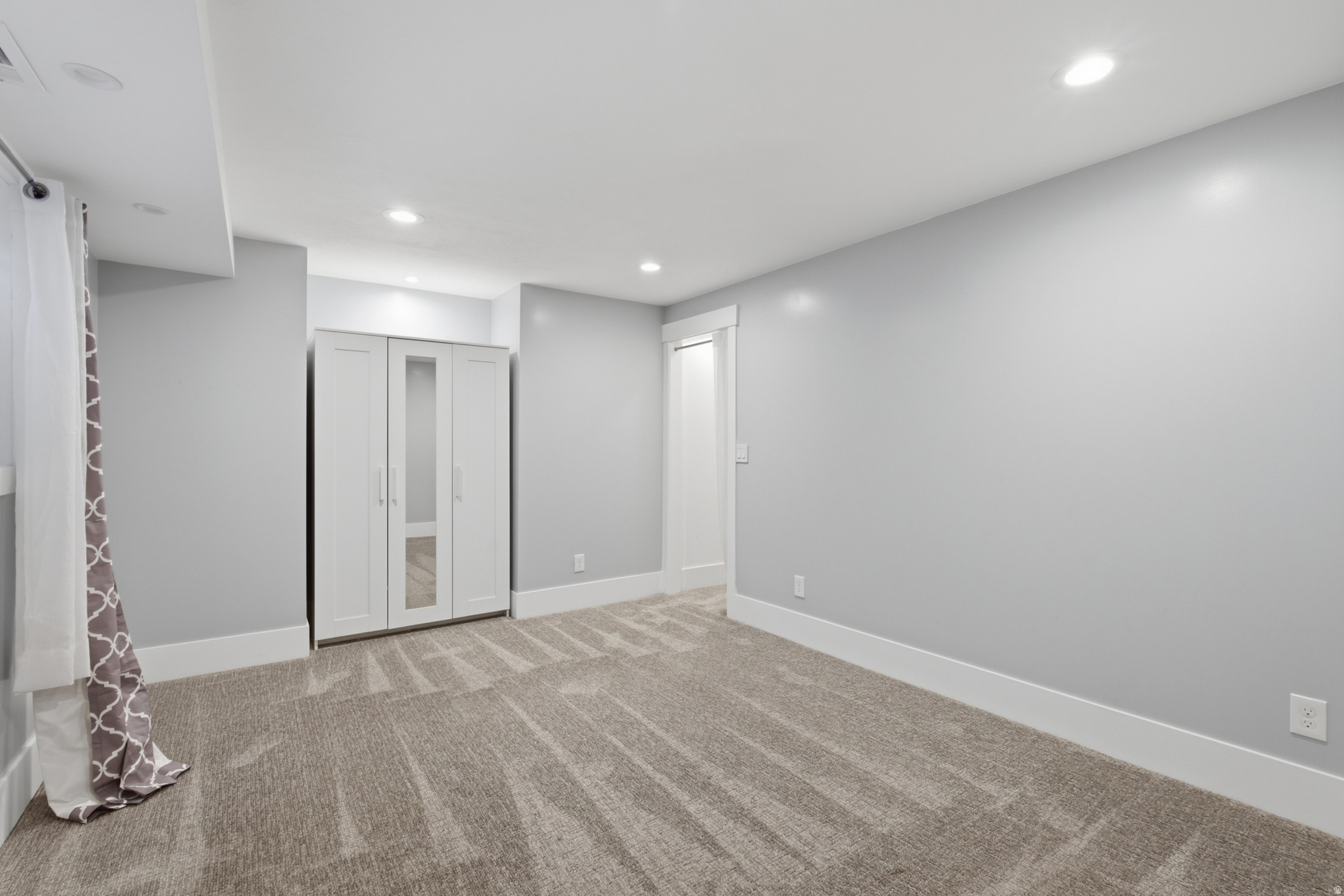STORM MOUNTAIN TERRACE #8 - Residential