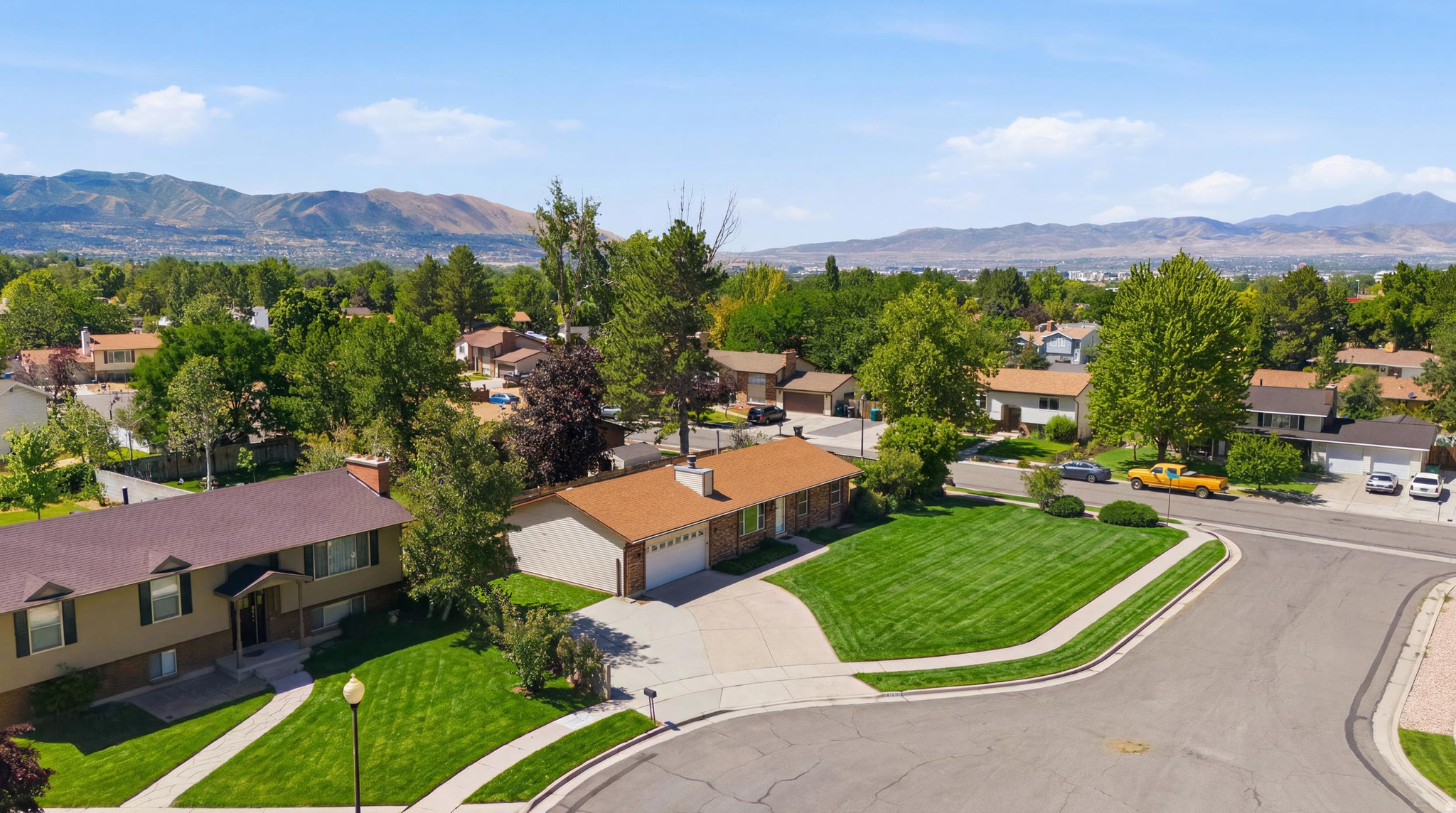 STORM MOUNTAIN TERRACE #8 - Residential