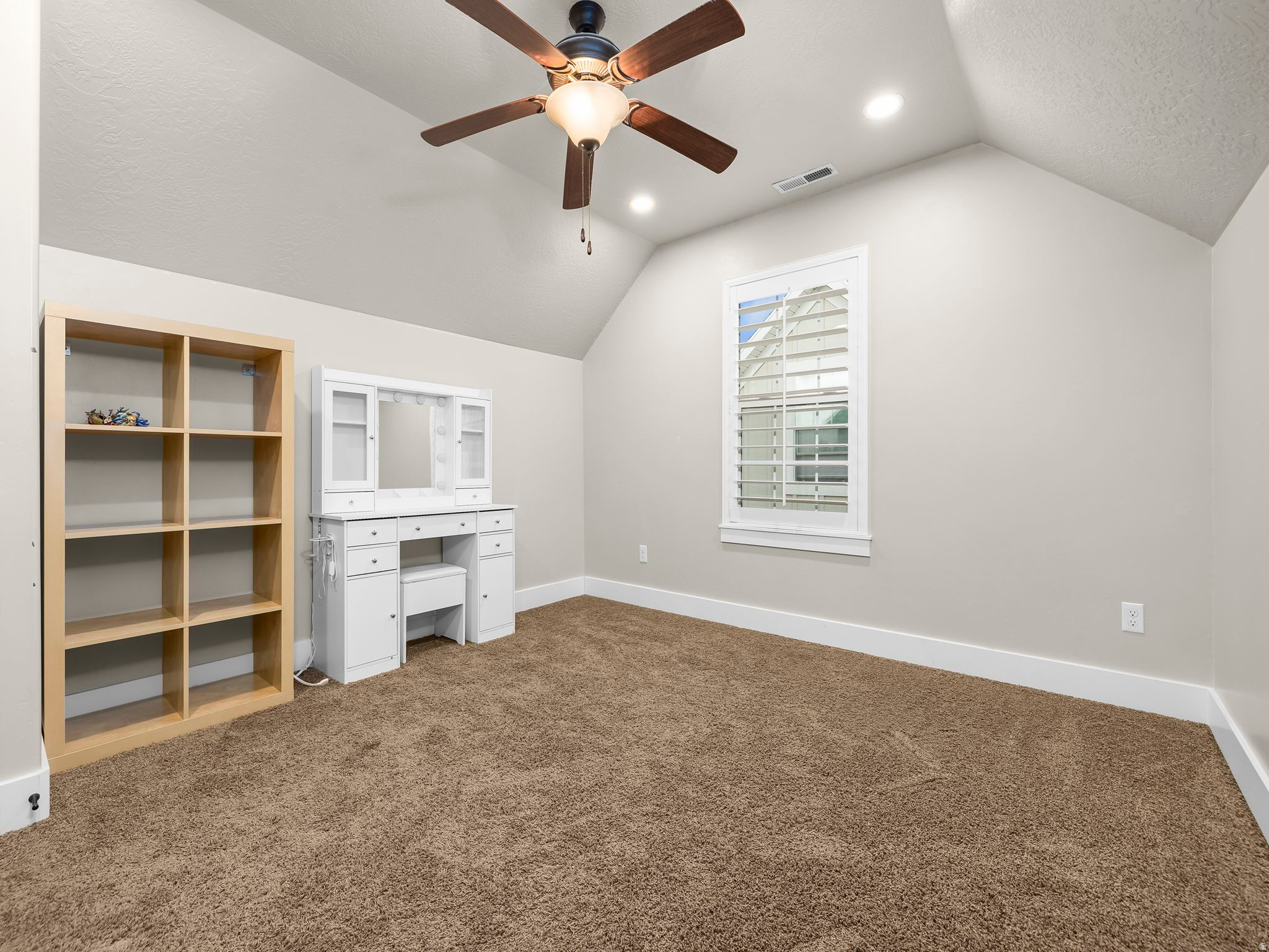 EAST MEADOWS ESTATES - Residential