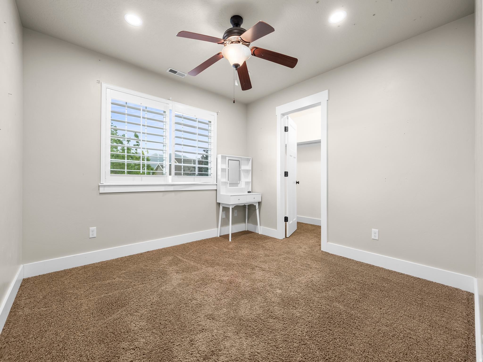 EAST MEADOWS ESTATES - Residential