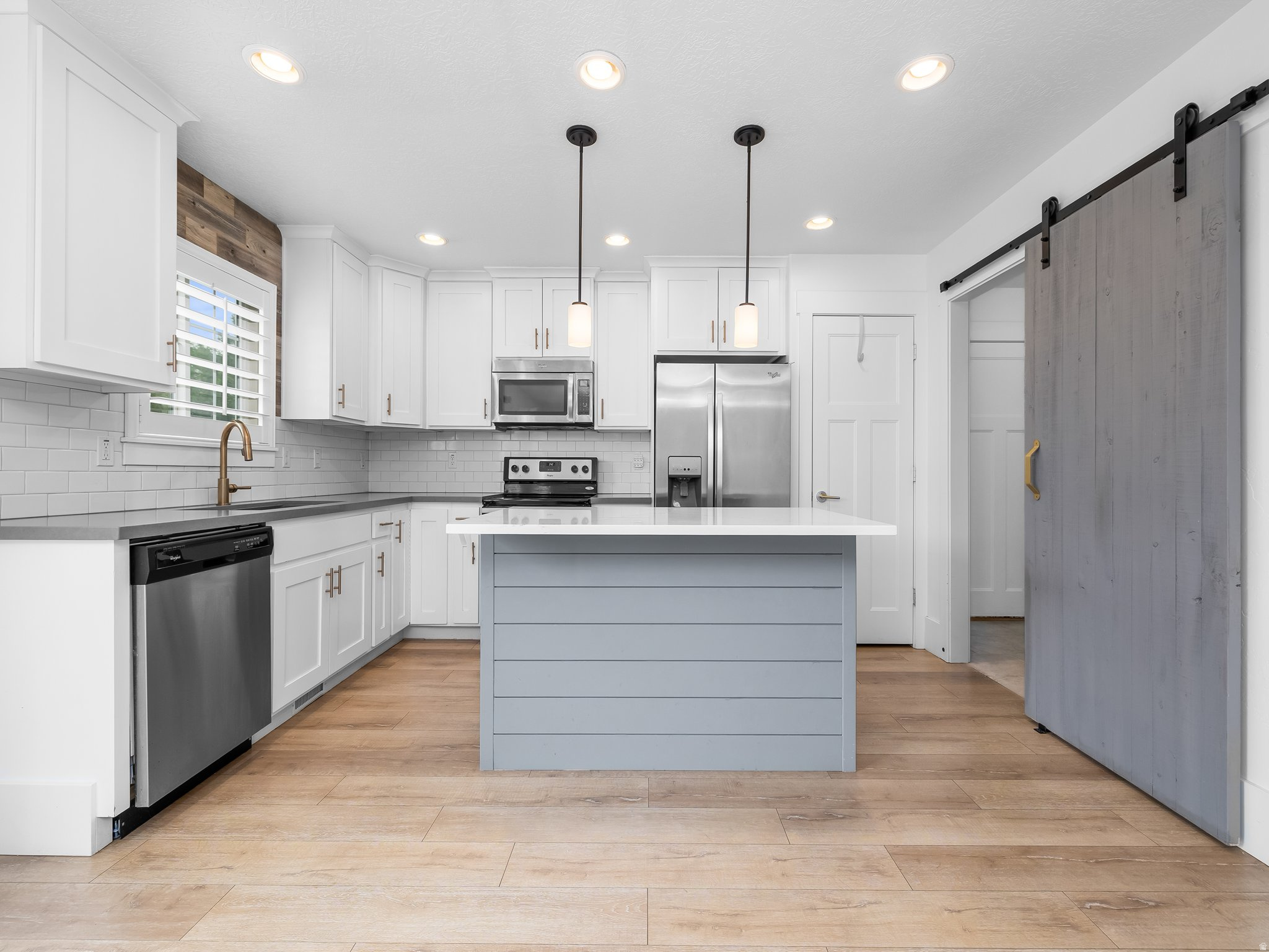 EAST MEADOWS ESTATES - Residential