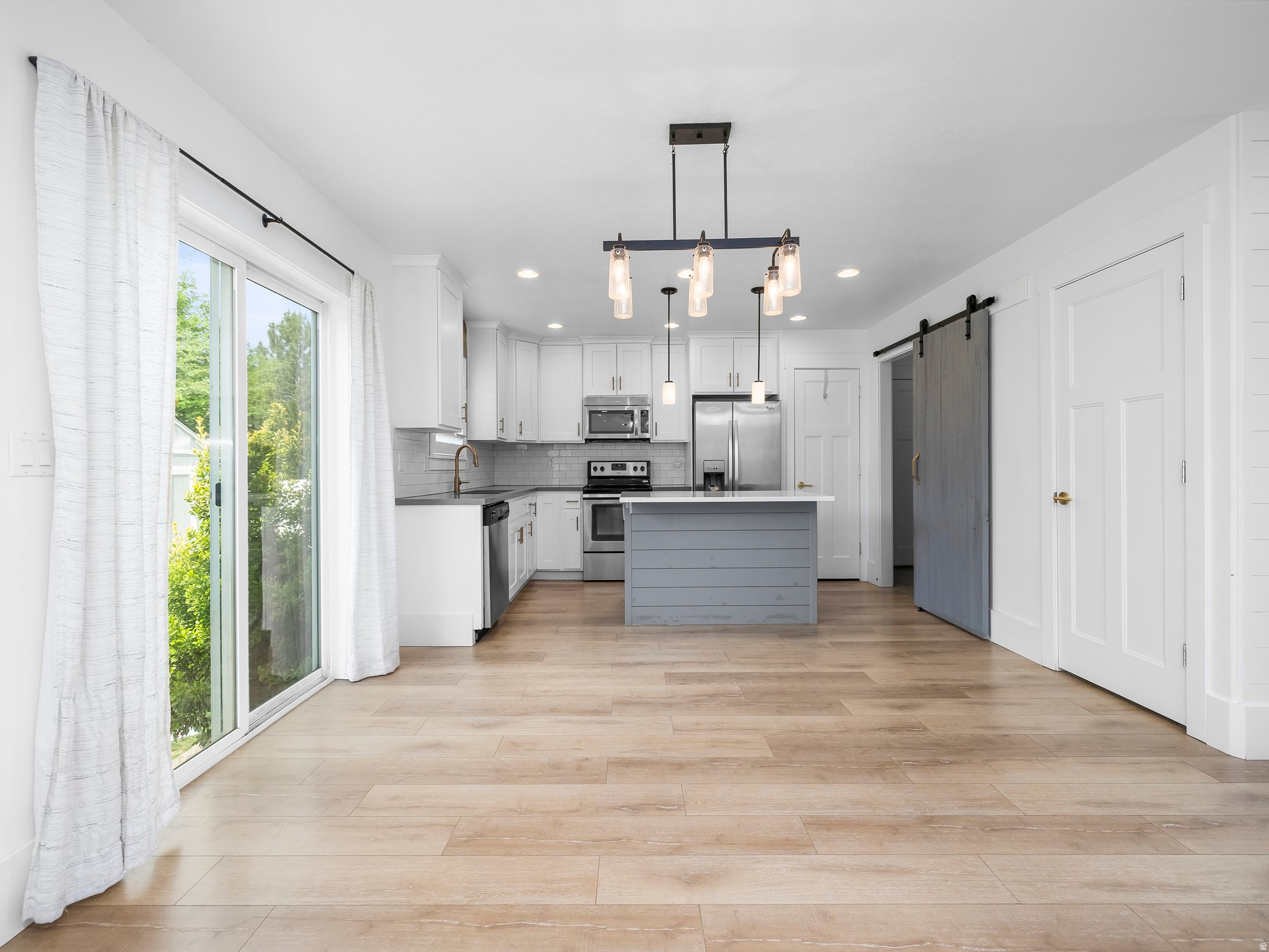 EAST MEADOWS ESTATES - Residential