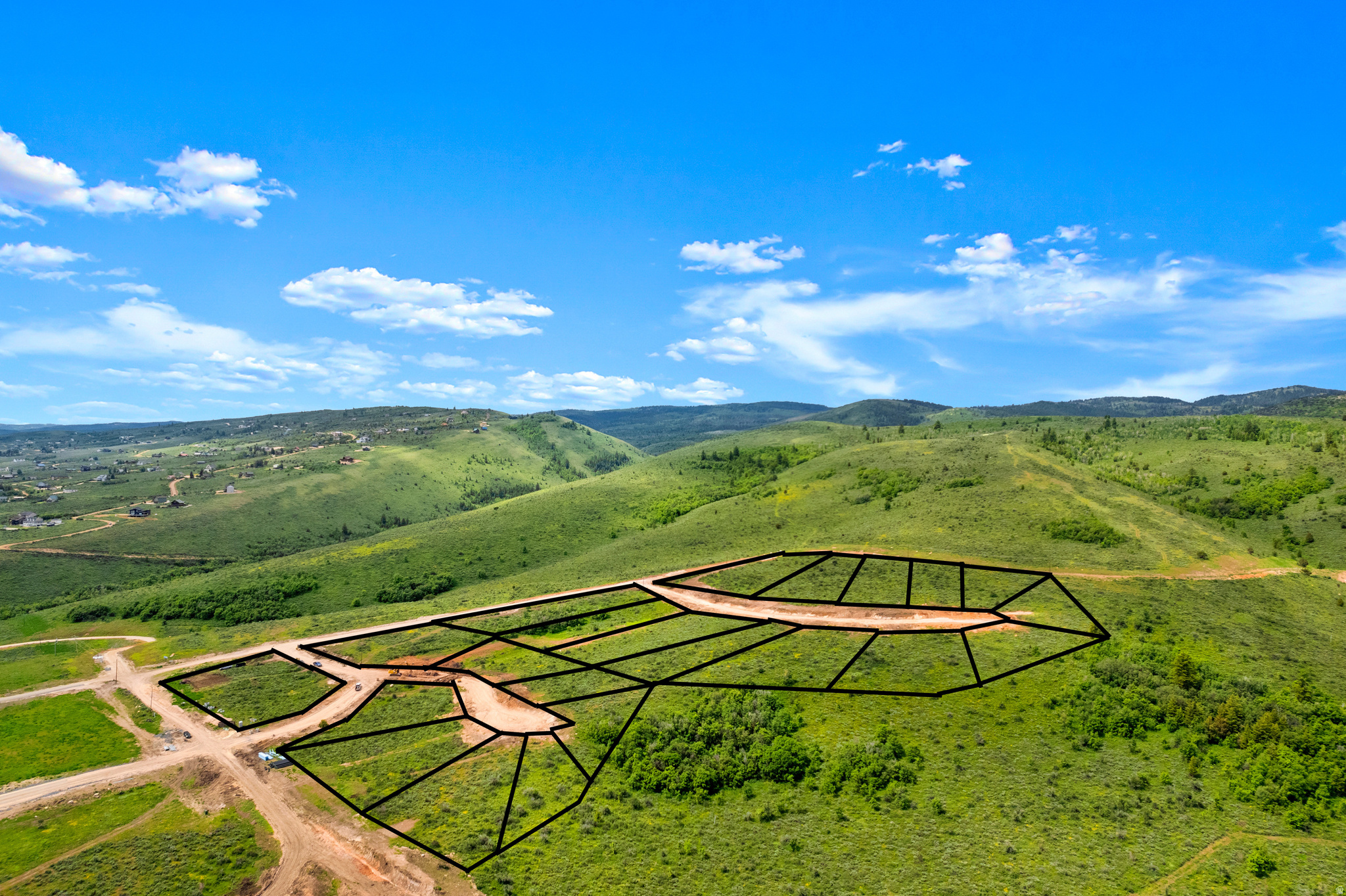 HAWK ROCK - Land