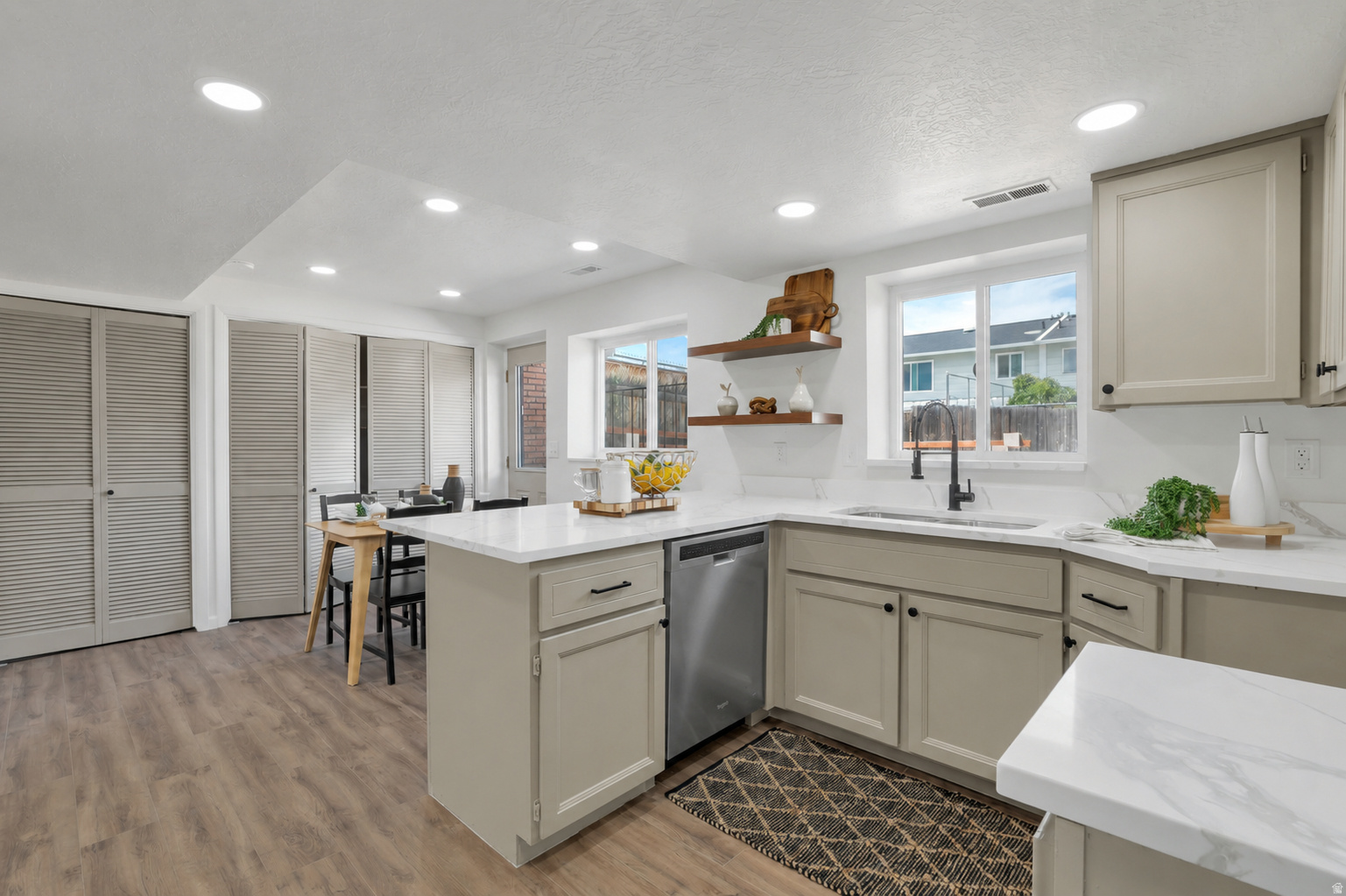 FOXGLEN SUBDIVISION NO.3 - Residential