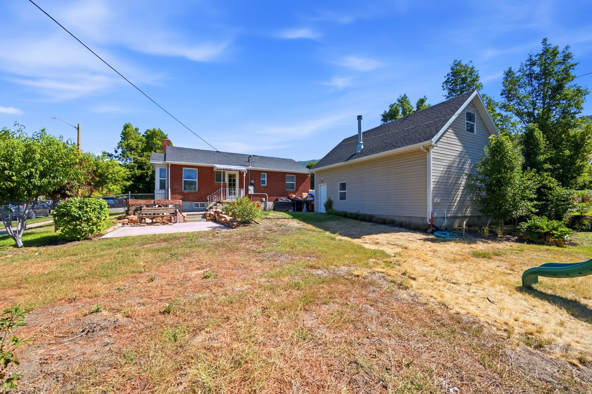 RANDALL WAY - Residential
