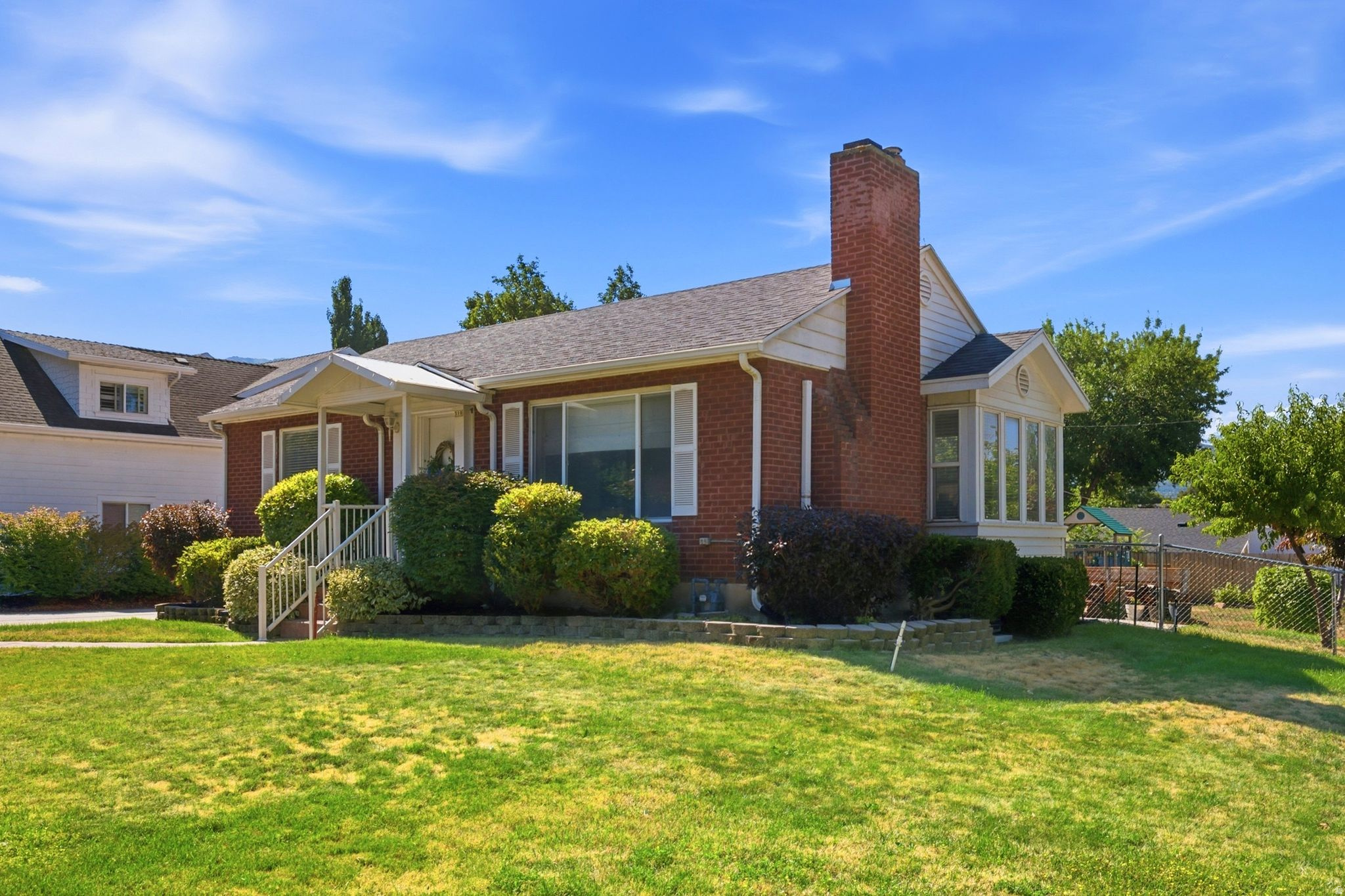 RANDALL WAY - Residential