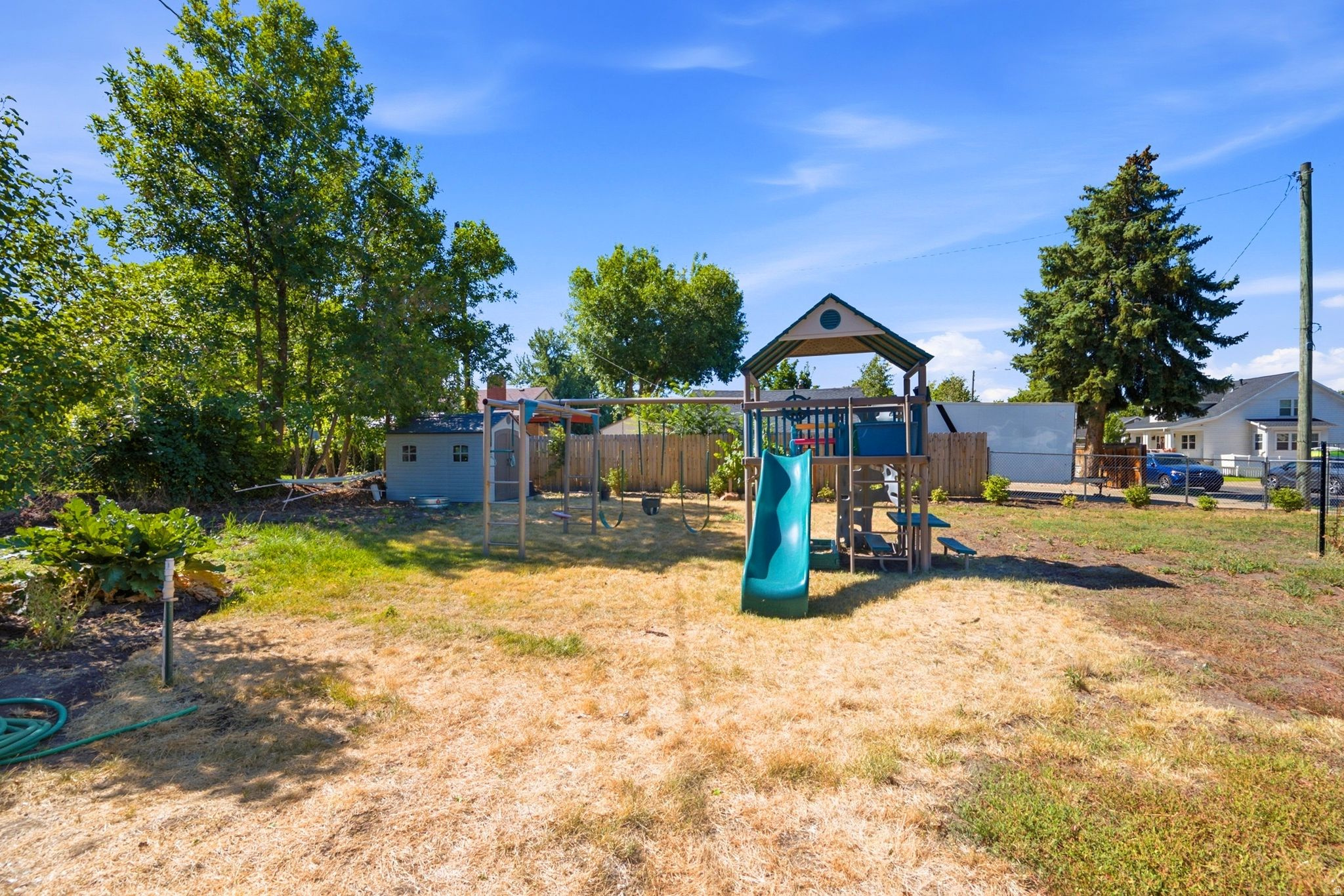 RANDALL WAY - Residential