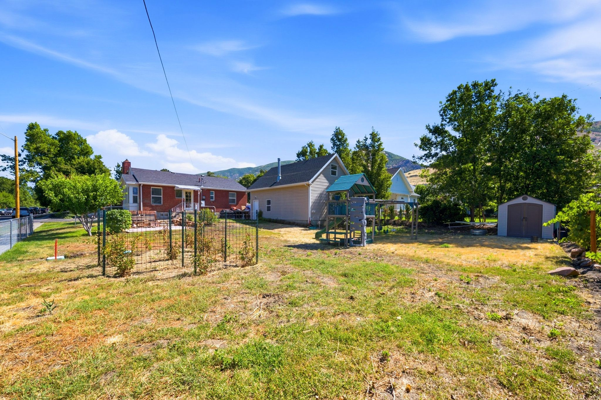RANDALL WAY - Residential