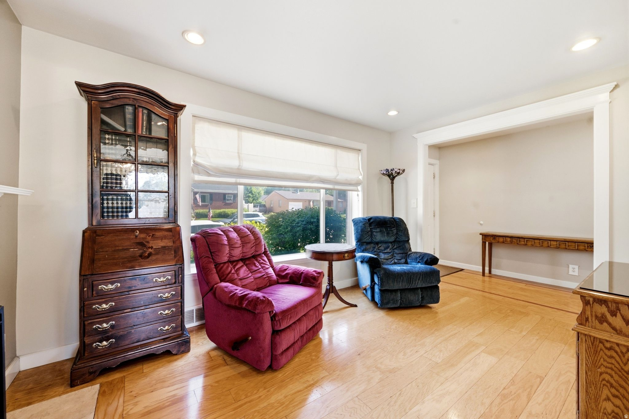 RANDALL WAY - Residential