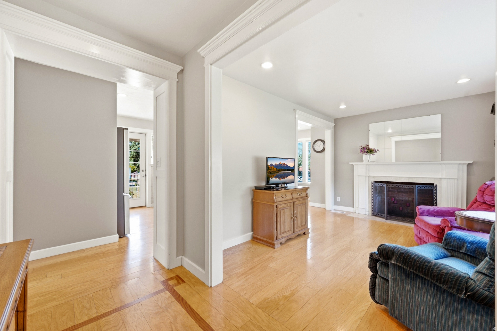 RANDALL WAY - Residential