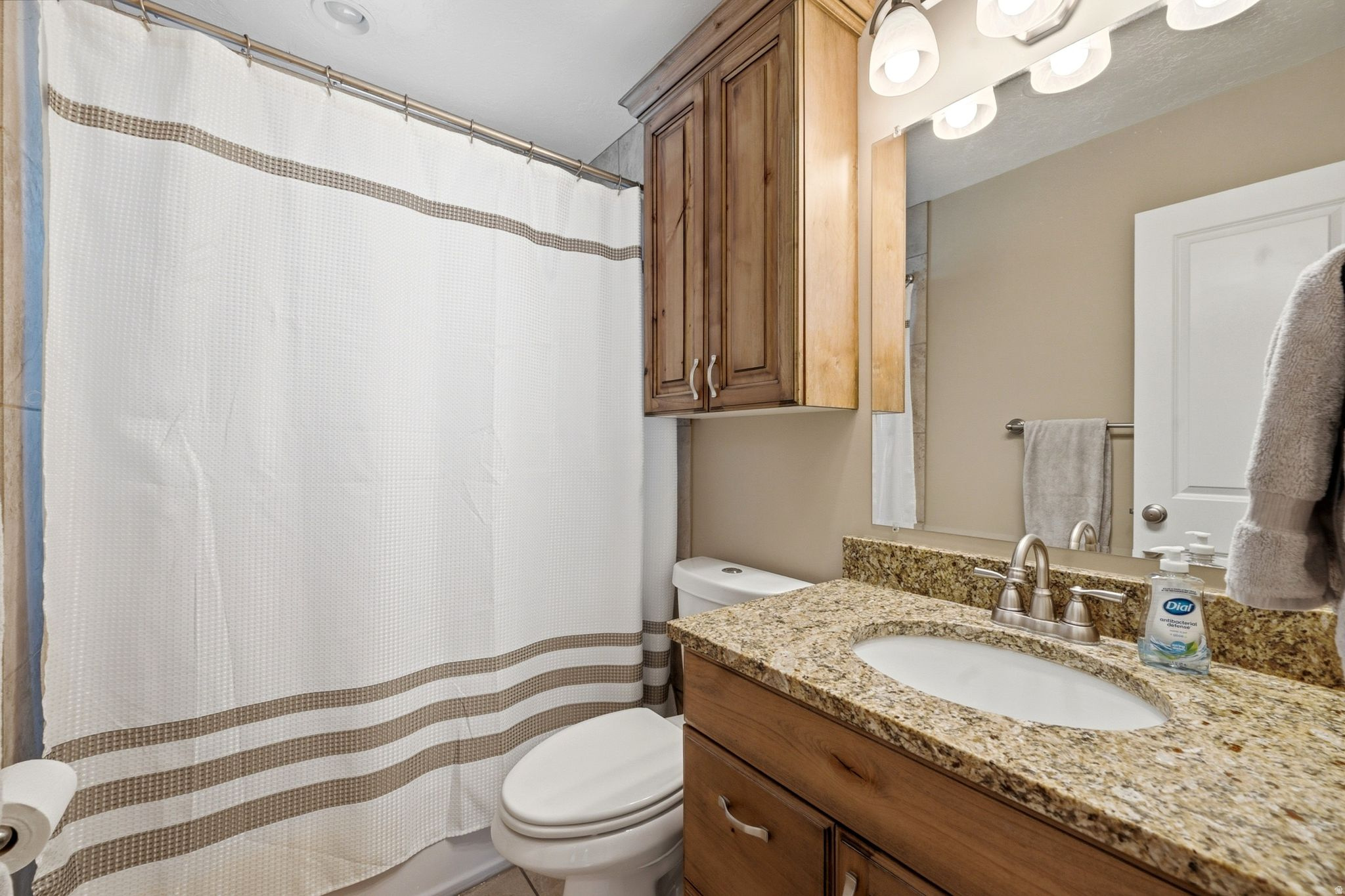 RANDALL WAY - Residential