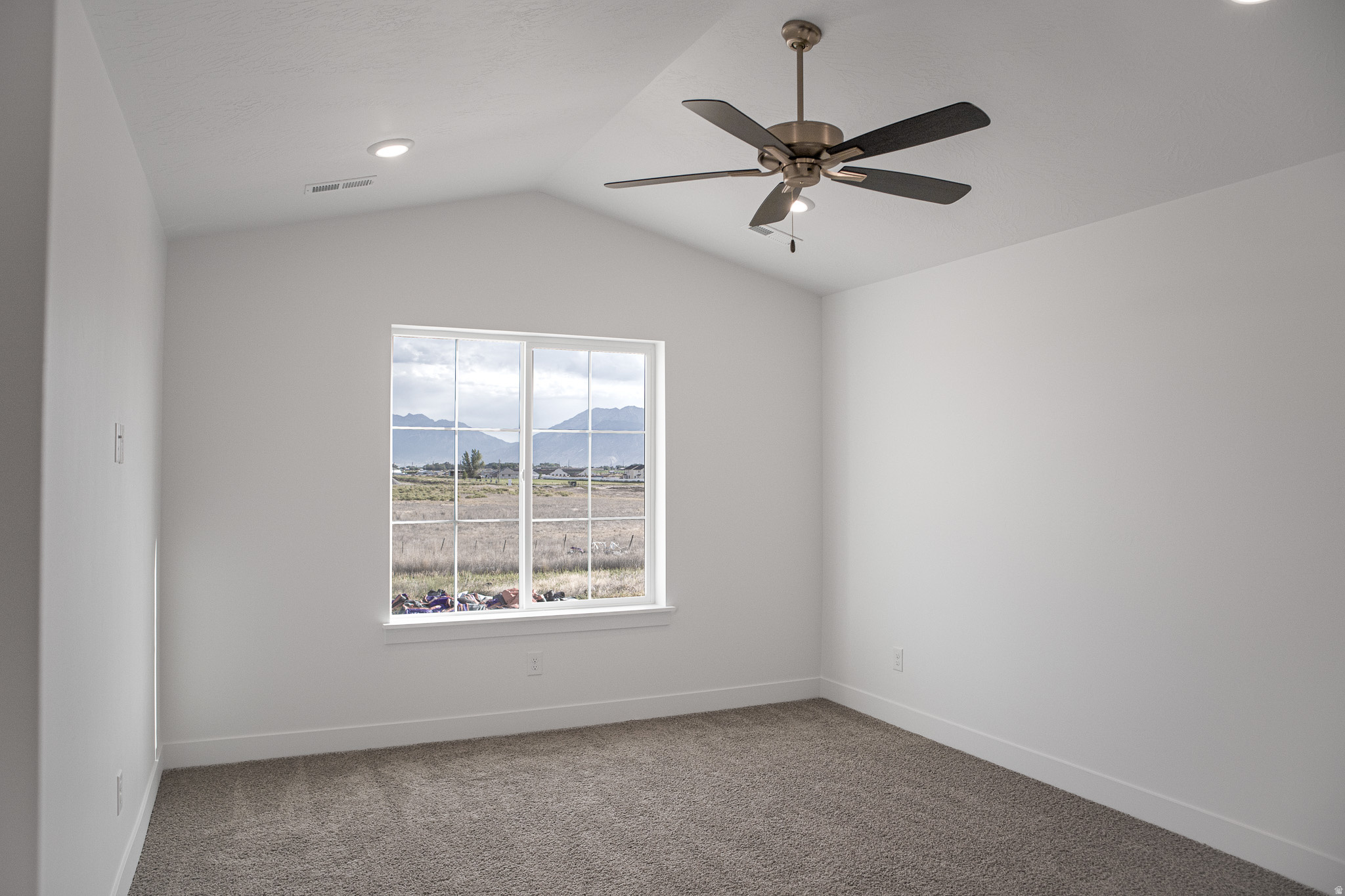 ARROWHEAD SPRINGS - Residential