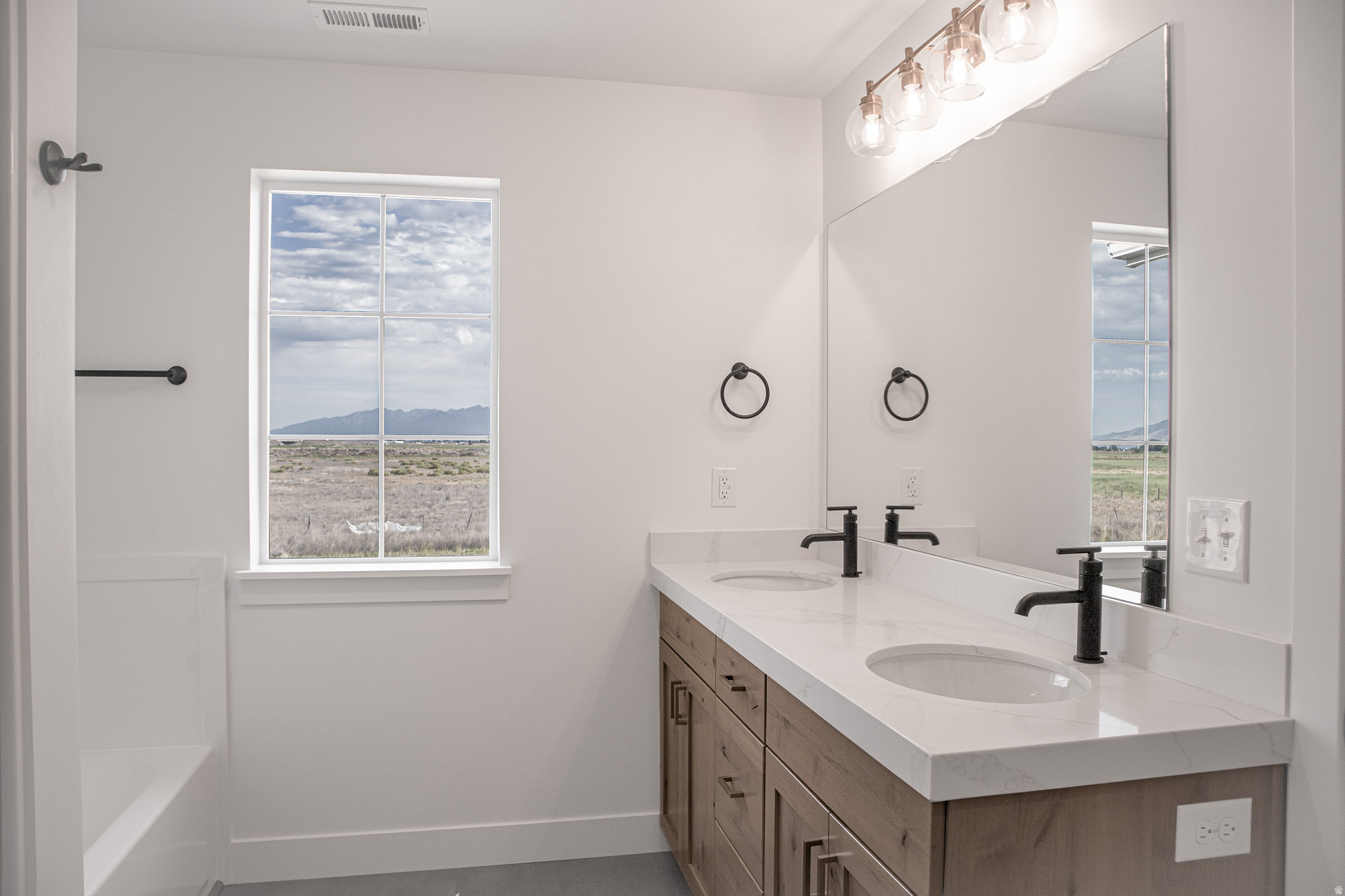 ARROWHEAD SPRINGS - Residential