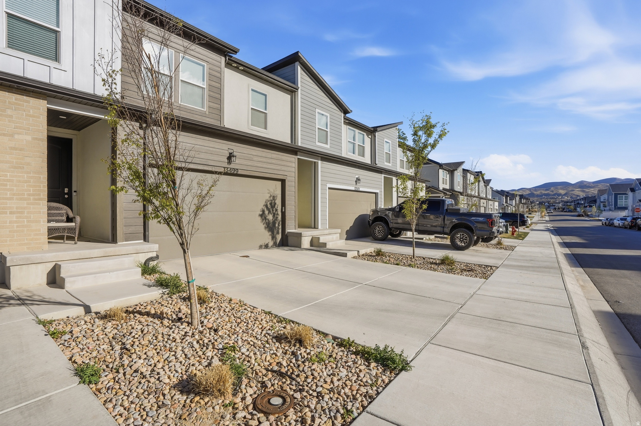 MOUNTAIN RIDGE - Residential