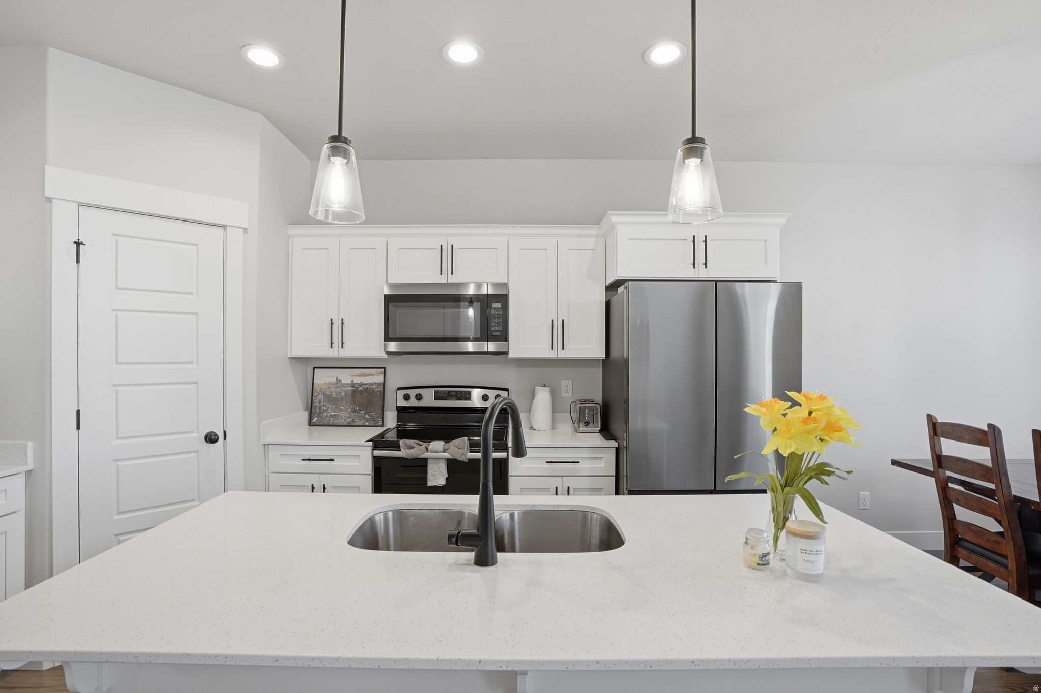 MOUNTAIN RIDGE - Residential