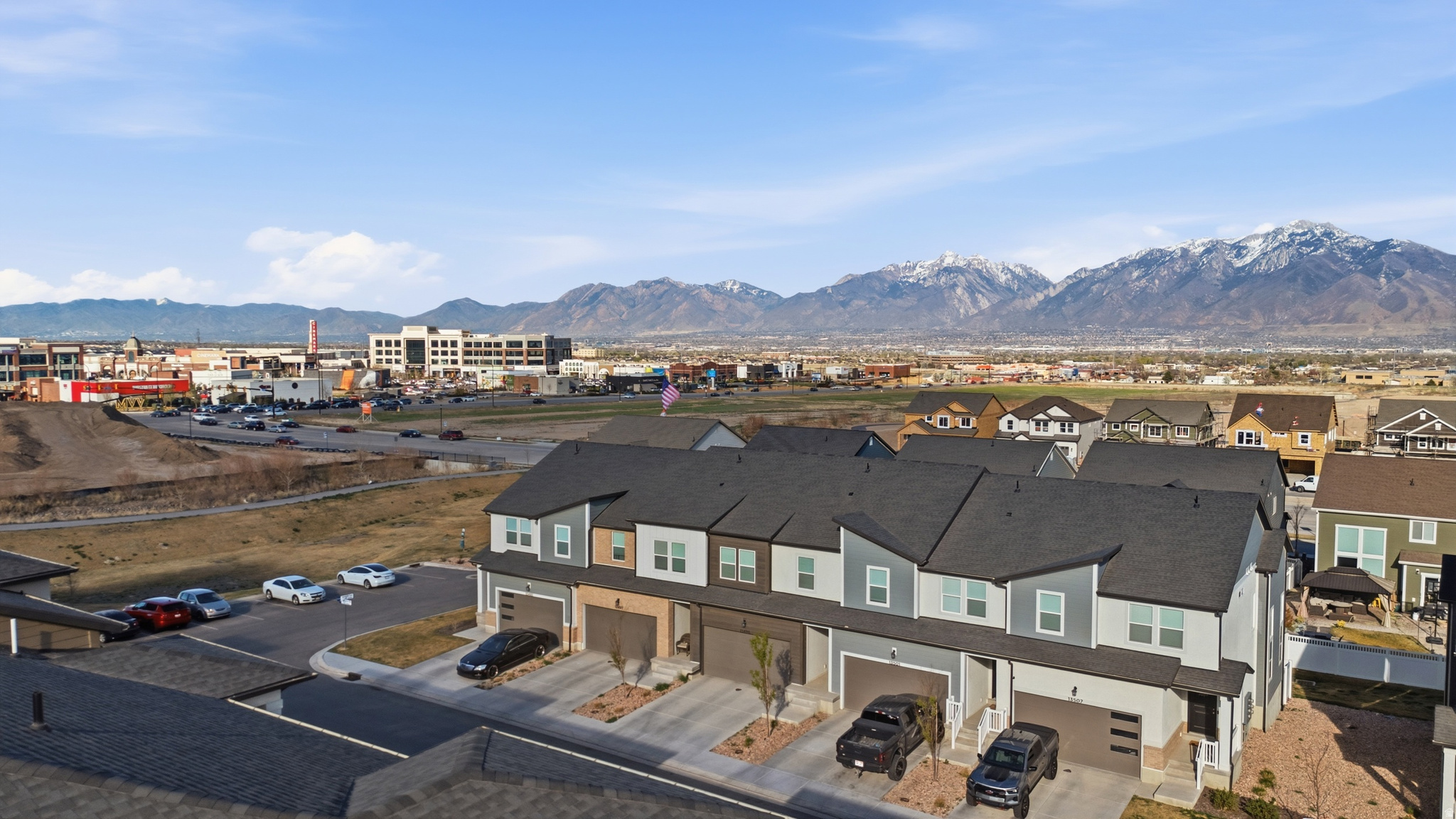MOUNTAIN RIDGE - Residential