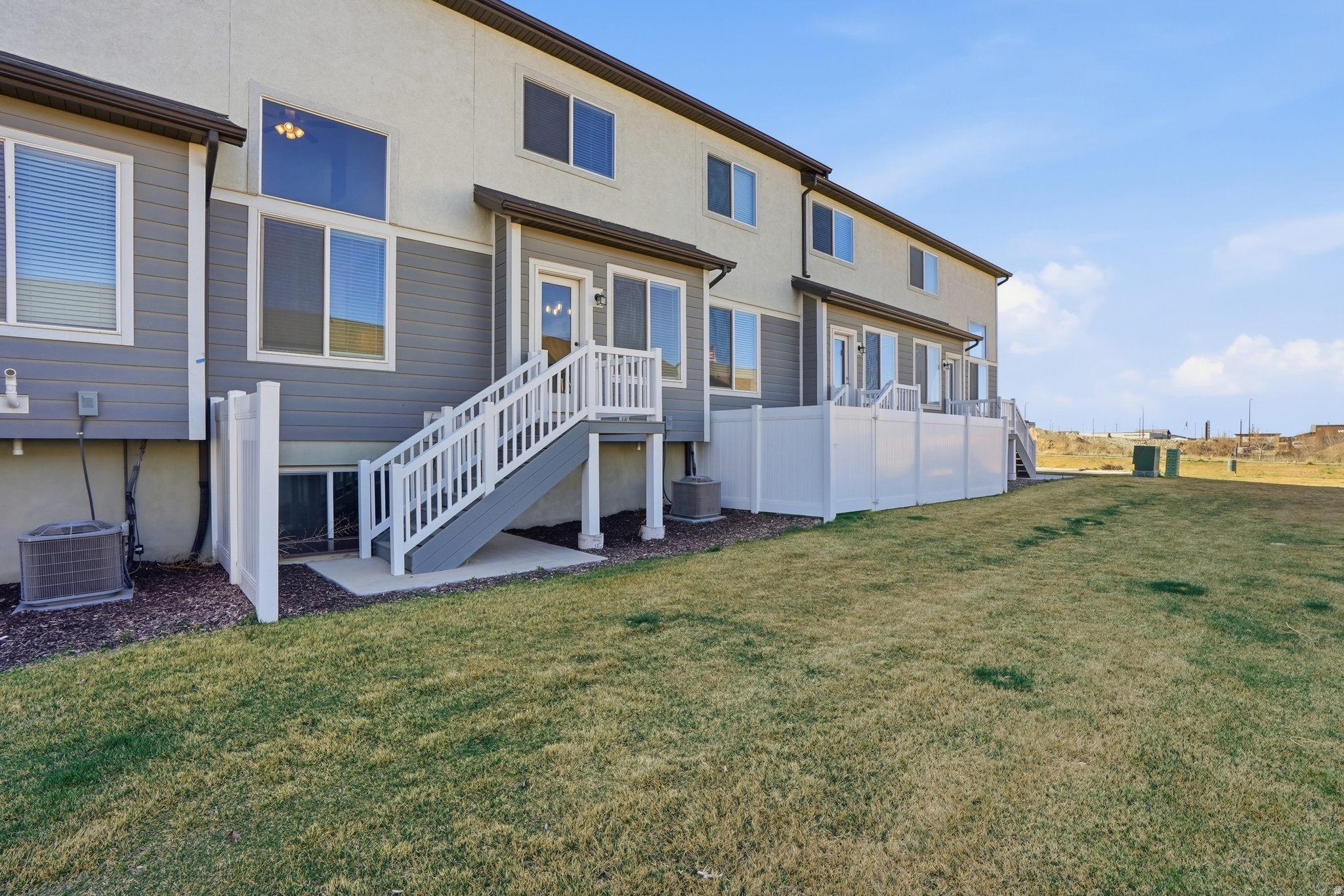 MOUNTAIN RIDGE - Residential