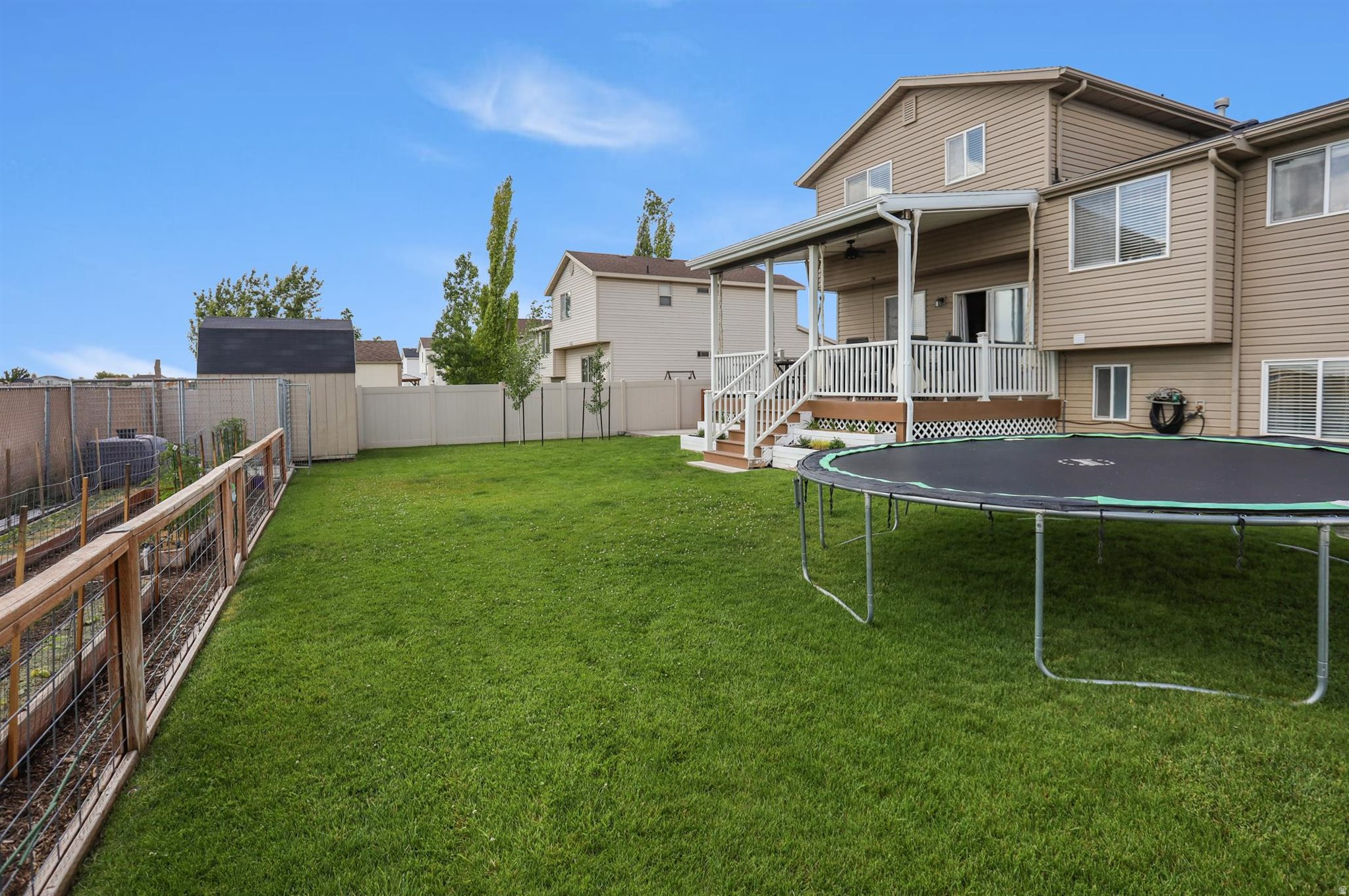 OUTWEST - Residential