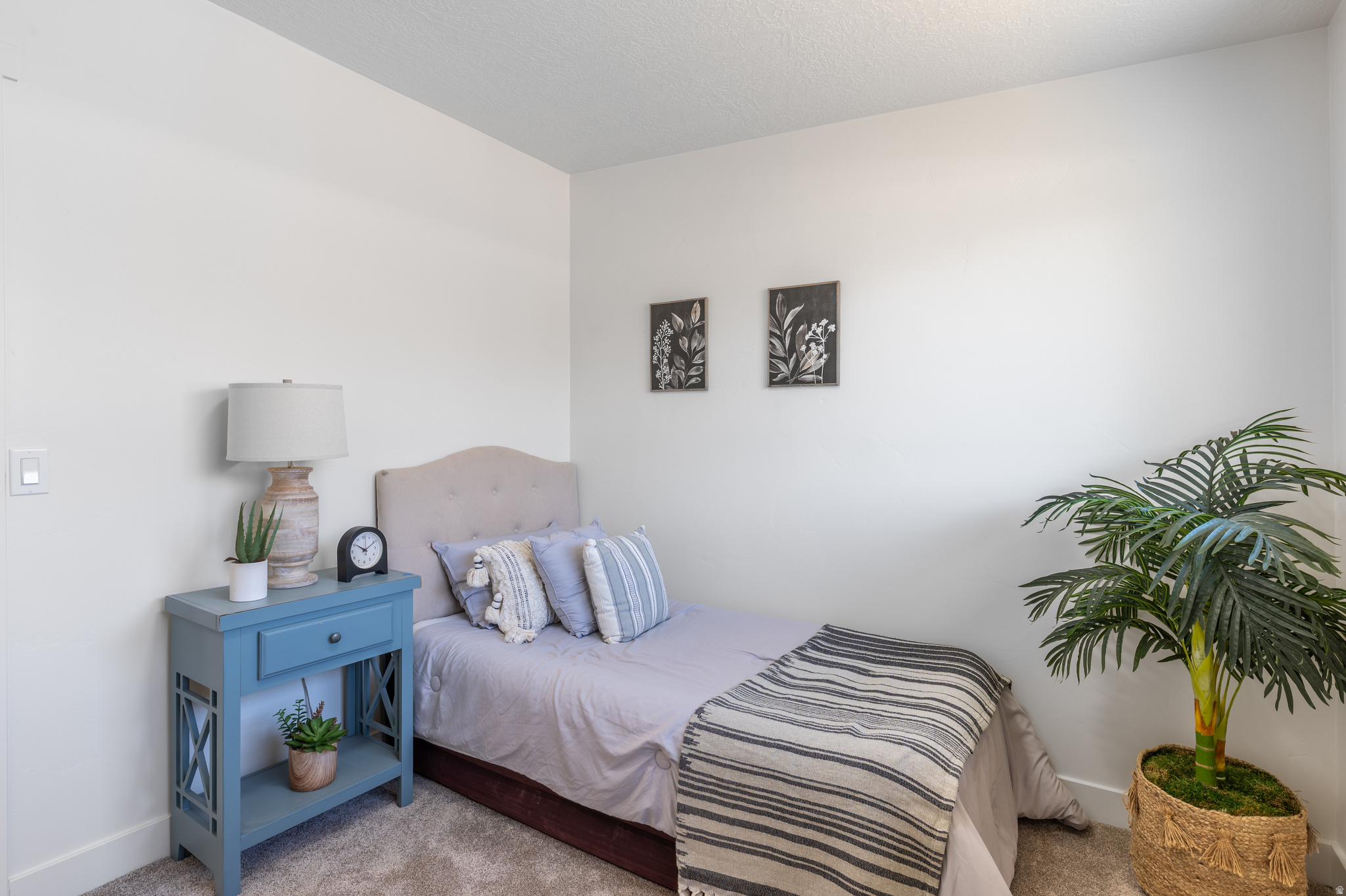 COUNTRY SQUIRE ESTATES - Residential