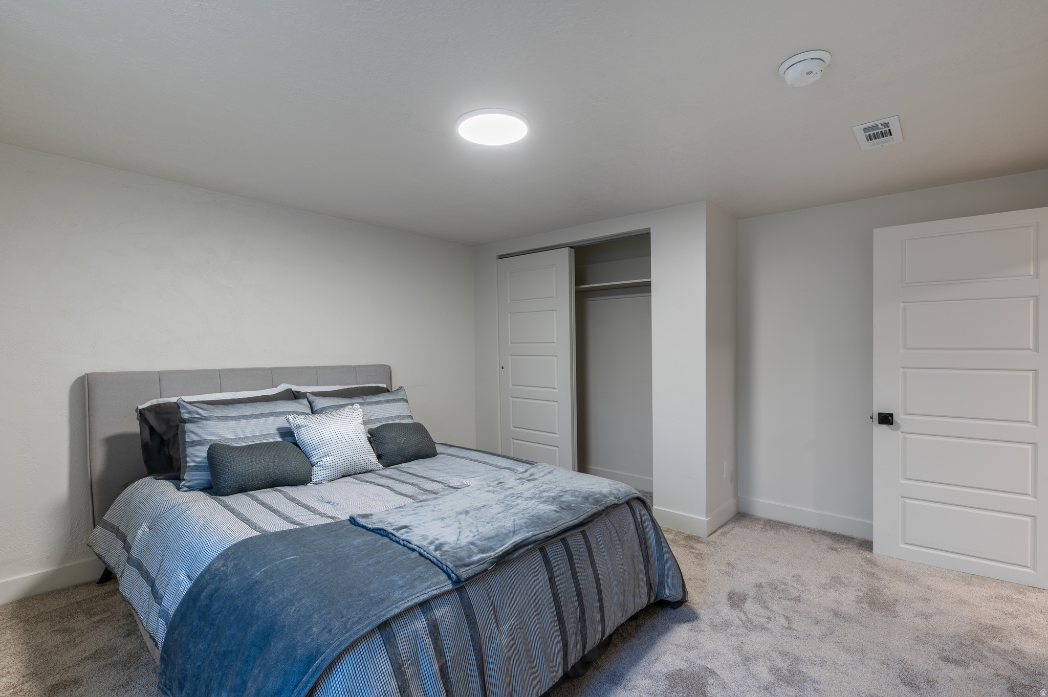 COUNTRY SQUIRE ESTATES - Residential