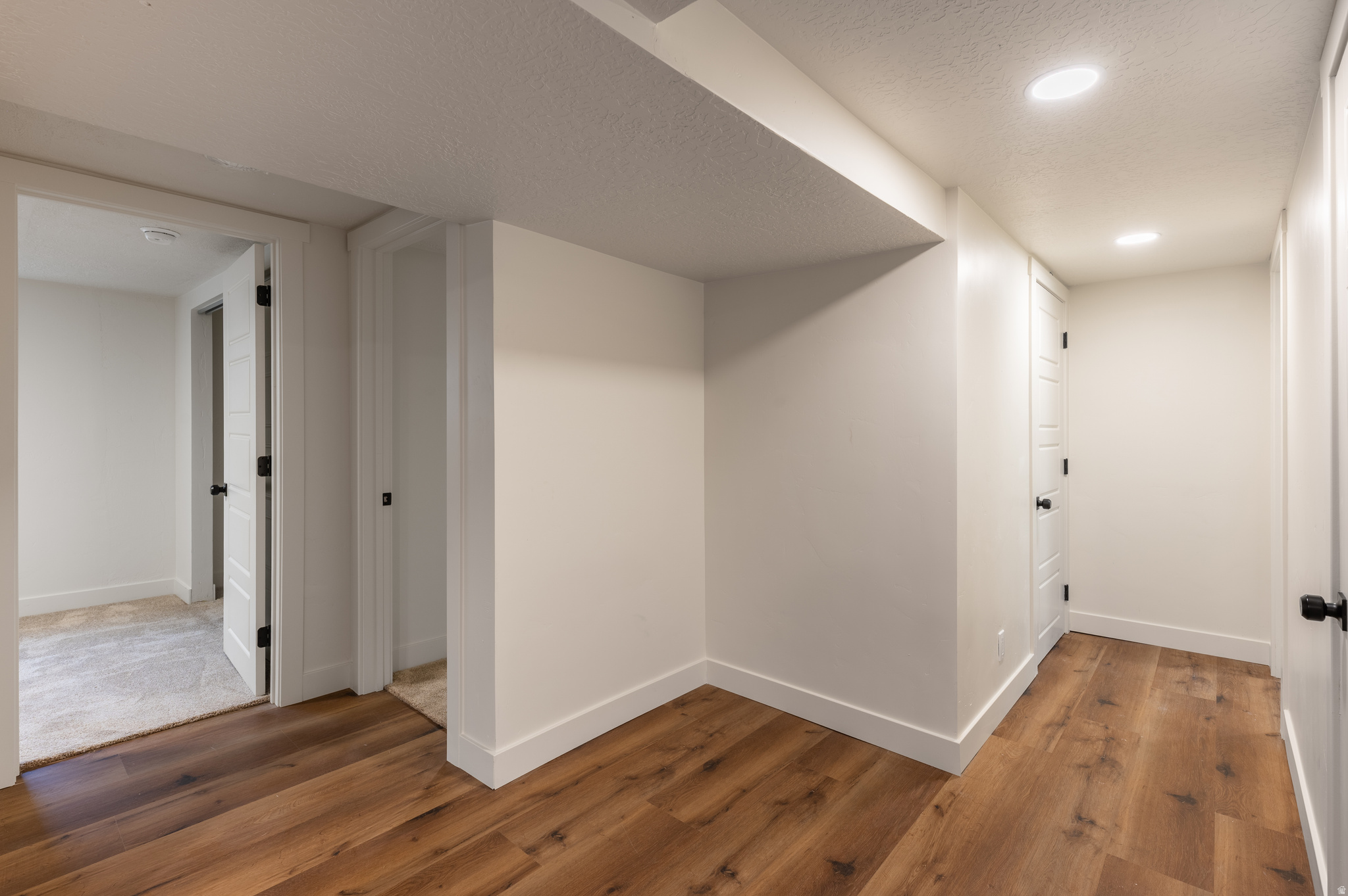 COUNTRY SQUIRE ESTATES - Residential