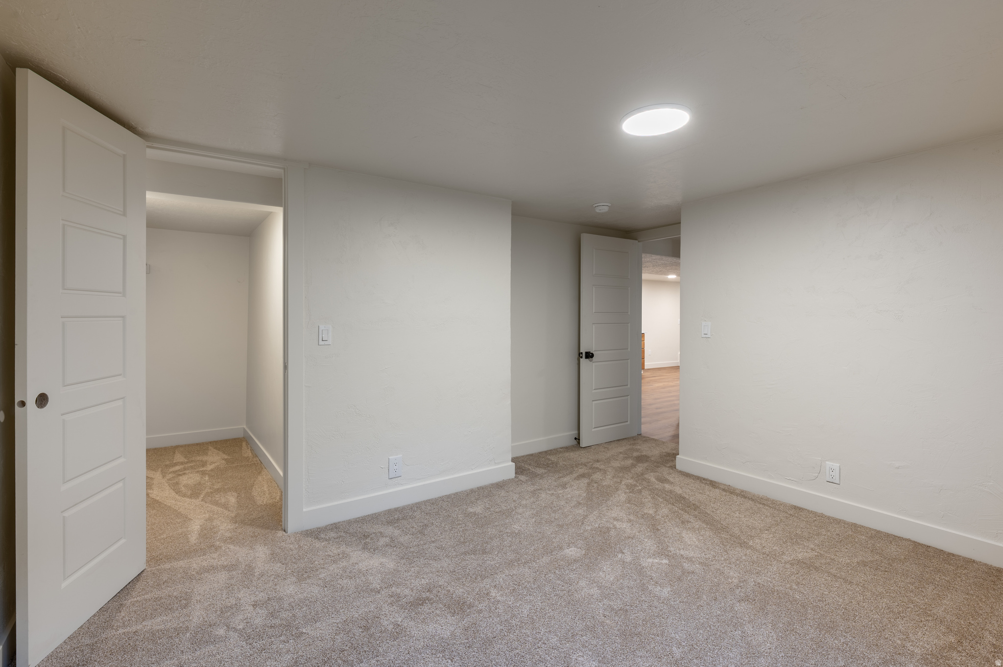 COUNTRY SQUIRE ESTATES - Residential