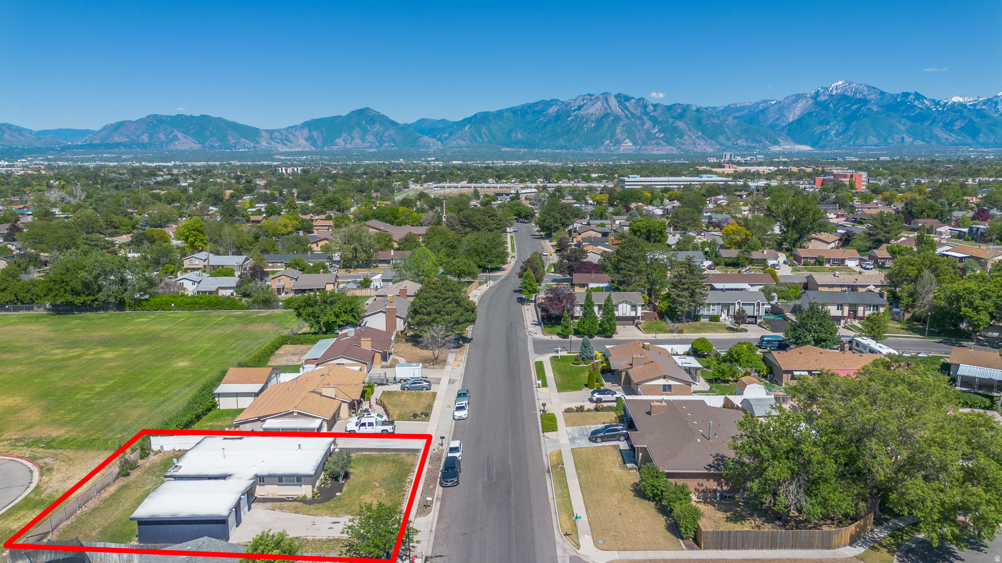 COUNTRY SQUIRE ESTATES - Residential