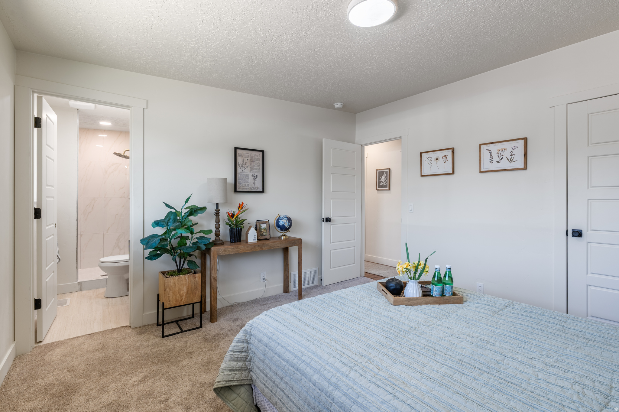 COUNTRY SQUIRE ESTATES - Residential