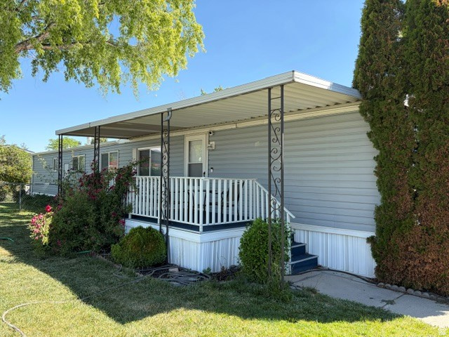 MONTE VISTA MANUFACTURED HOME PARK - Residential