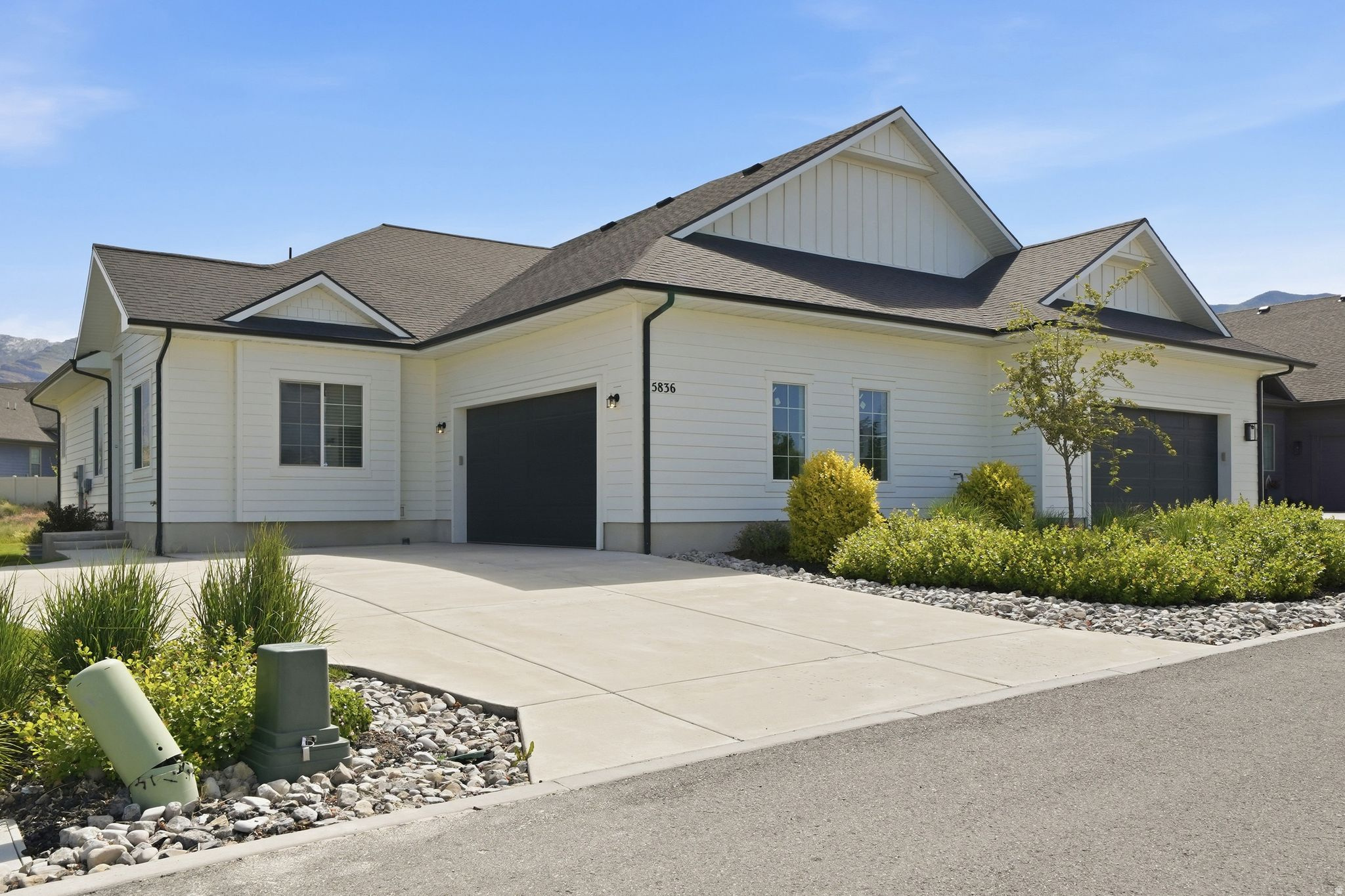 Come enjoy this like-new twin home. Located conveniently near the freeway, making for easy travel to Salt Lake. This home offers an open floor plan, making it great for entertaining. It has 3 bedrooms and 2 bathrooms. The unfinished basement gives you a space to put your creativity to work and make it your very own. The home also includes a water filtration system. Sellers just added fresh paint! Square footage figures are provided as a courtesy estimate only and were obtained from a previous MLS listing. Buyer is advised to obtain an independent measurement.