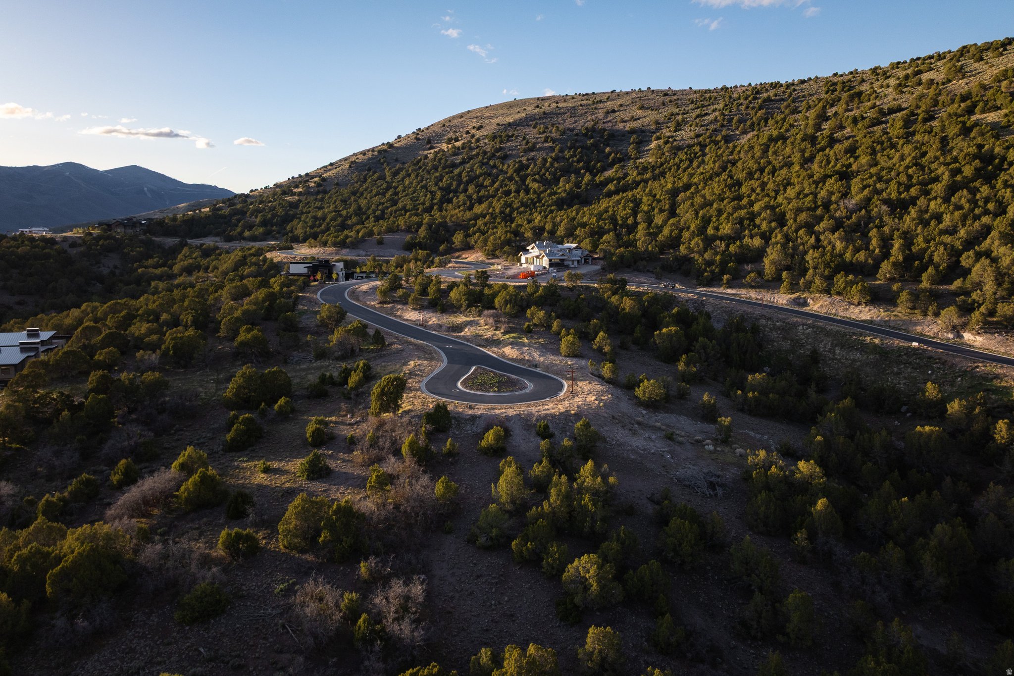 RED LEDGES - Land