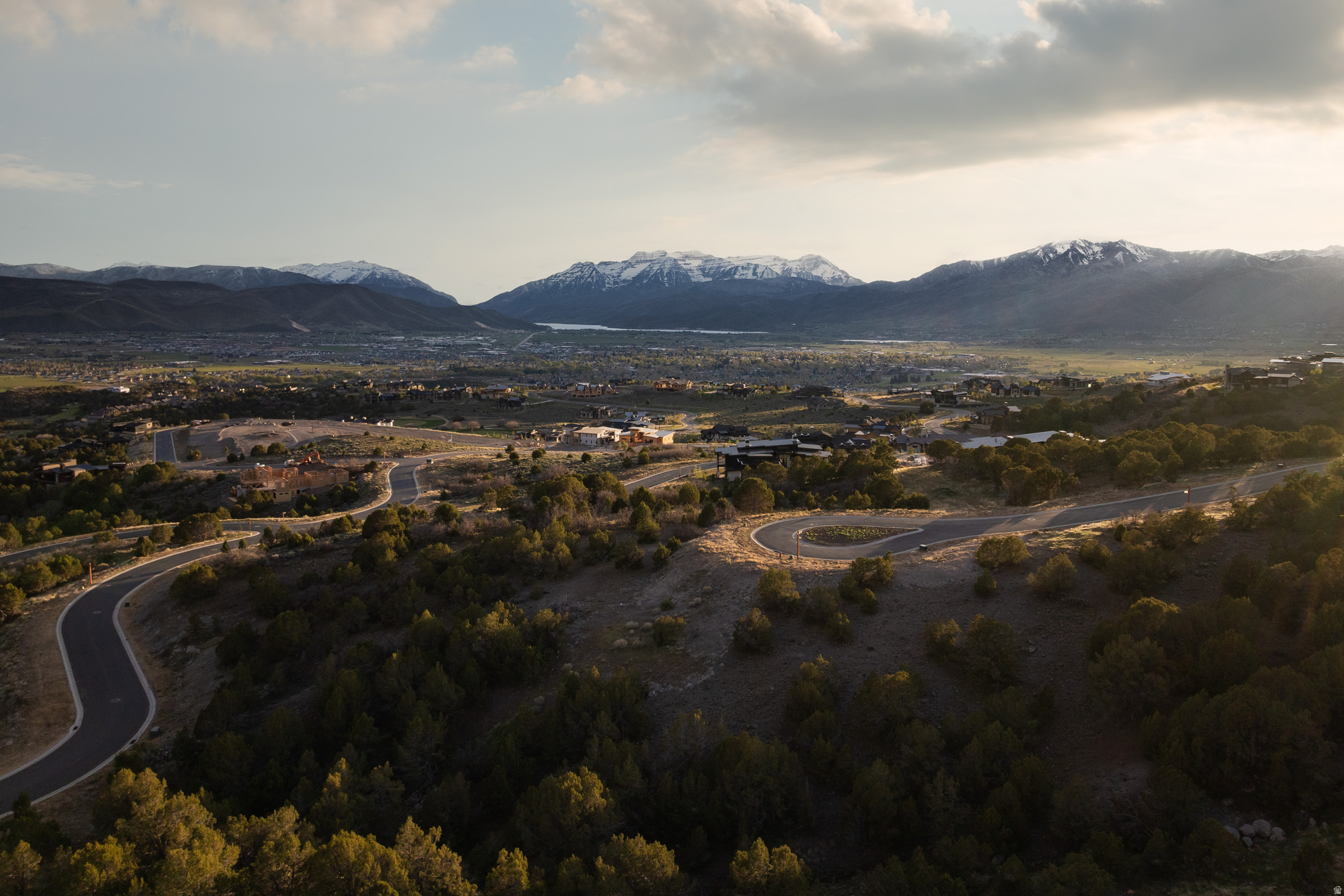 RED LEDGES - Land