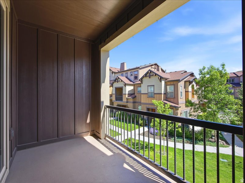 PARKS EDGE - Residential