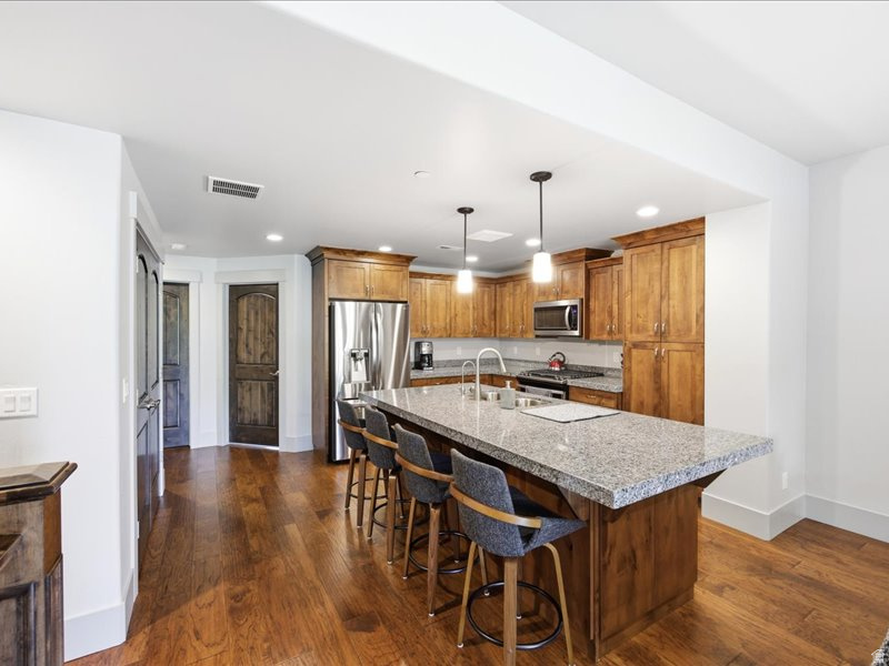 PARKS EDGE - Residential