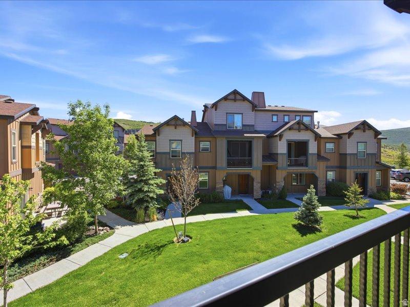 PARKS EDGE - Residential