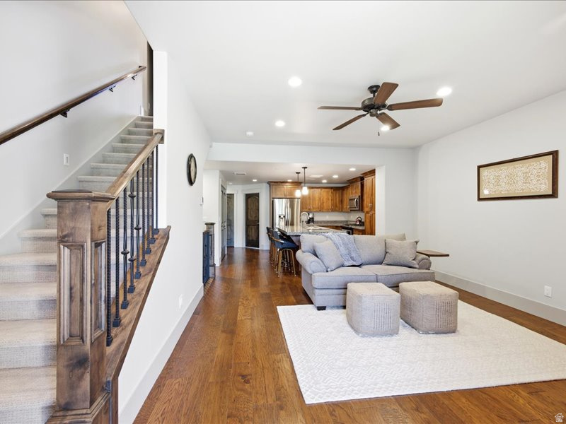 PARKS EDGE - Residential