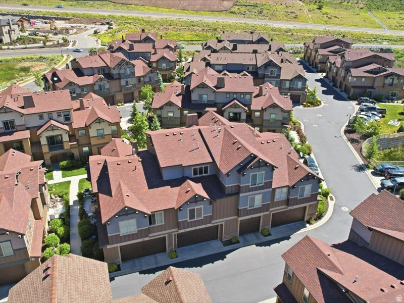 PARKS EDGE - Residential