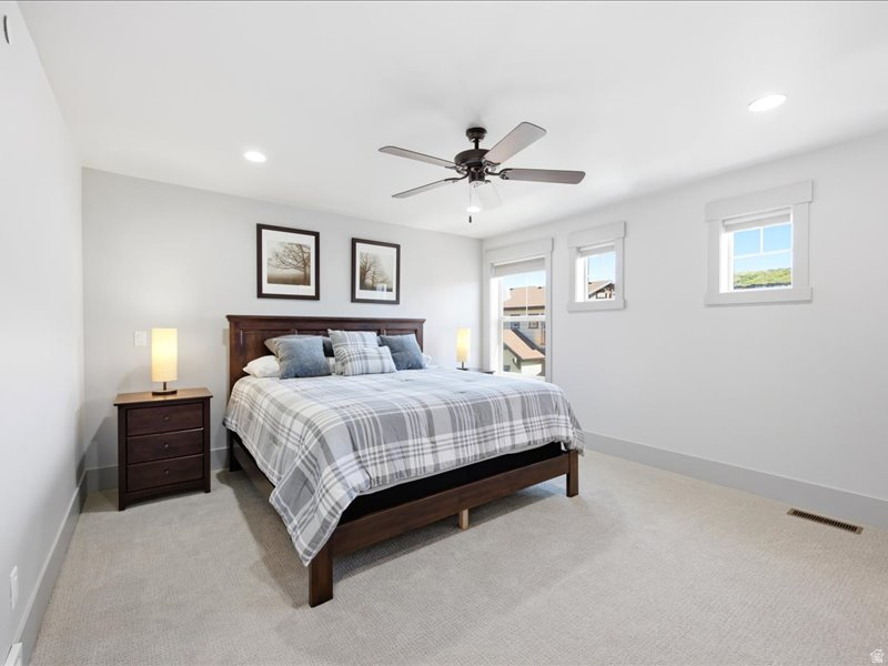 PARKS EDGE - Residential