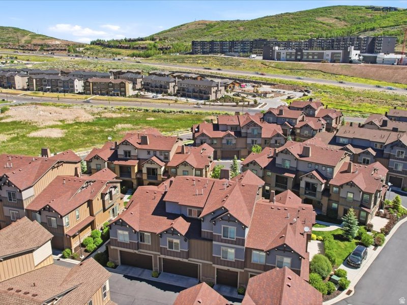 PARKS EDGE - Residential