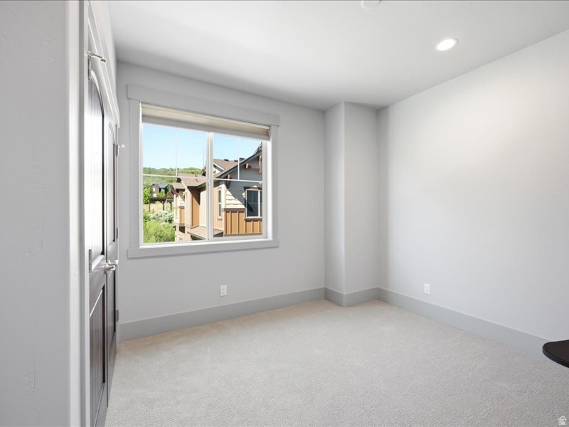 PARKS EDGE - Residential
