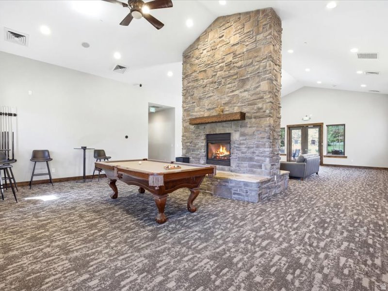 PARKS EDGE - Residential
