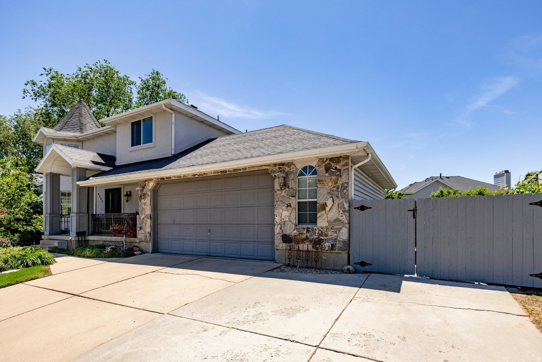 ROLLING OAKS - Residential