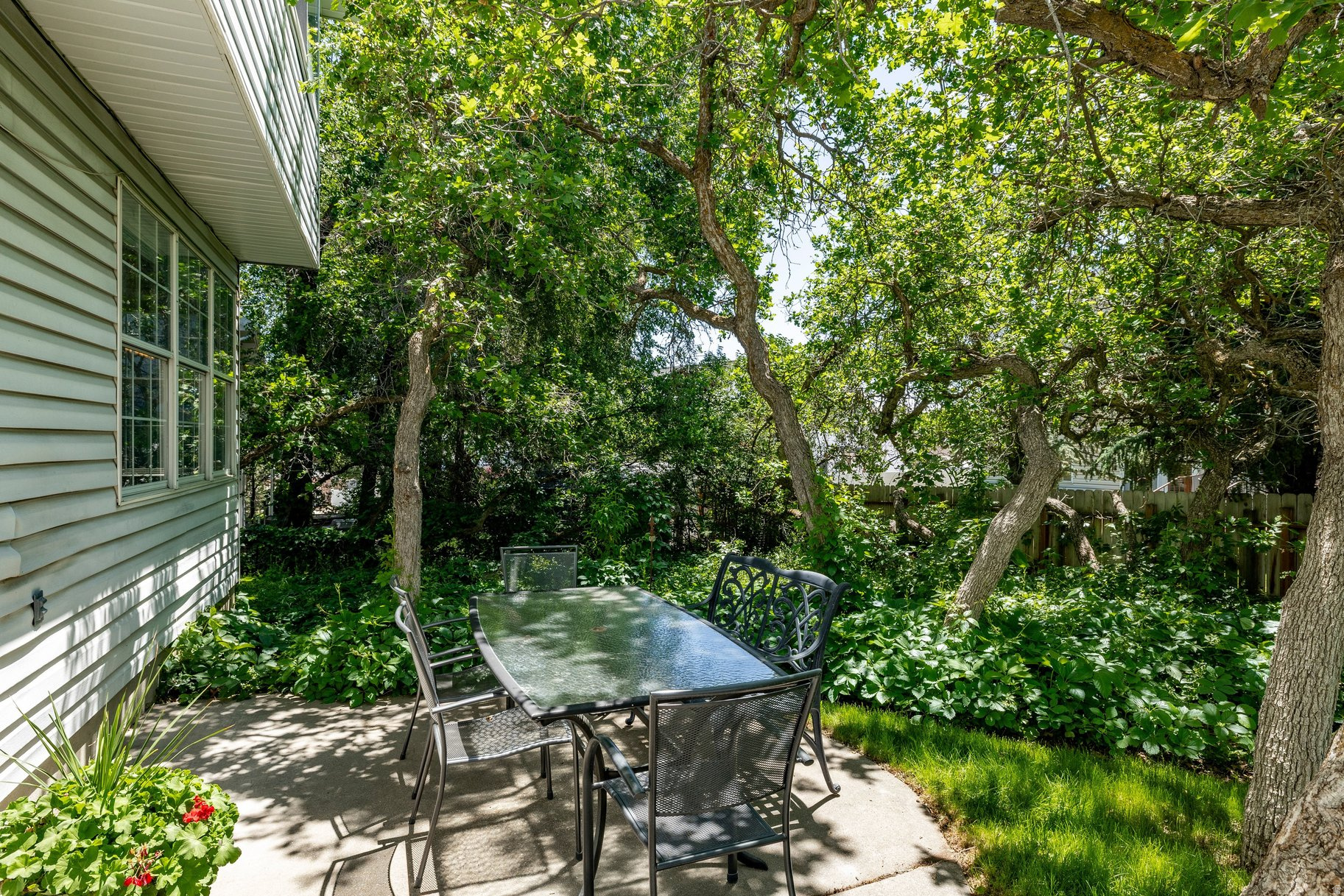 ROLLING OAKS - Residential