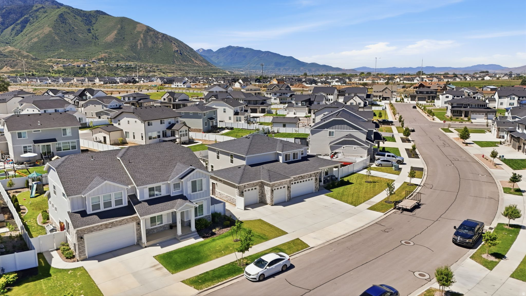 MAPLETON HEIGHTS - Residential