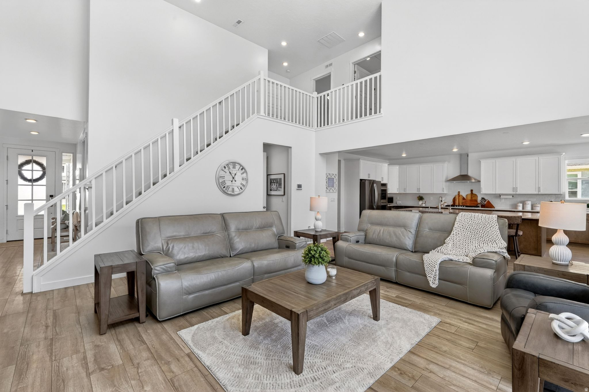 MAPLETON HEIGHTS - Residential