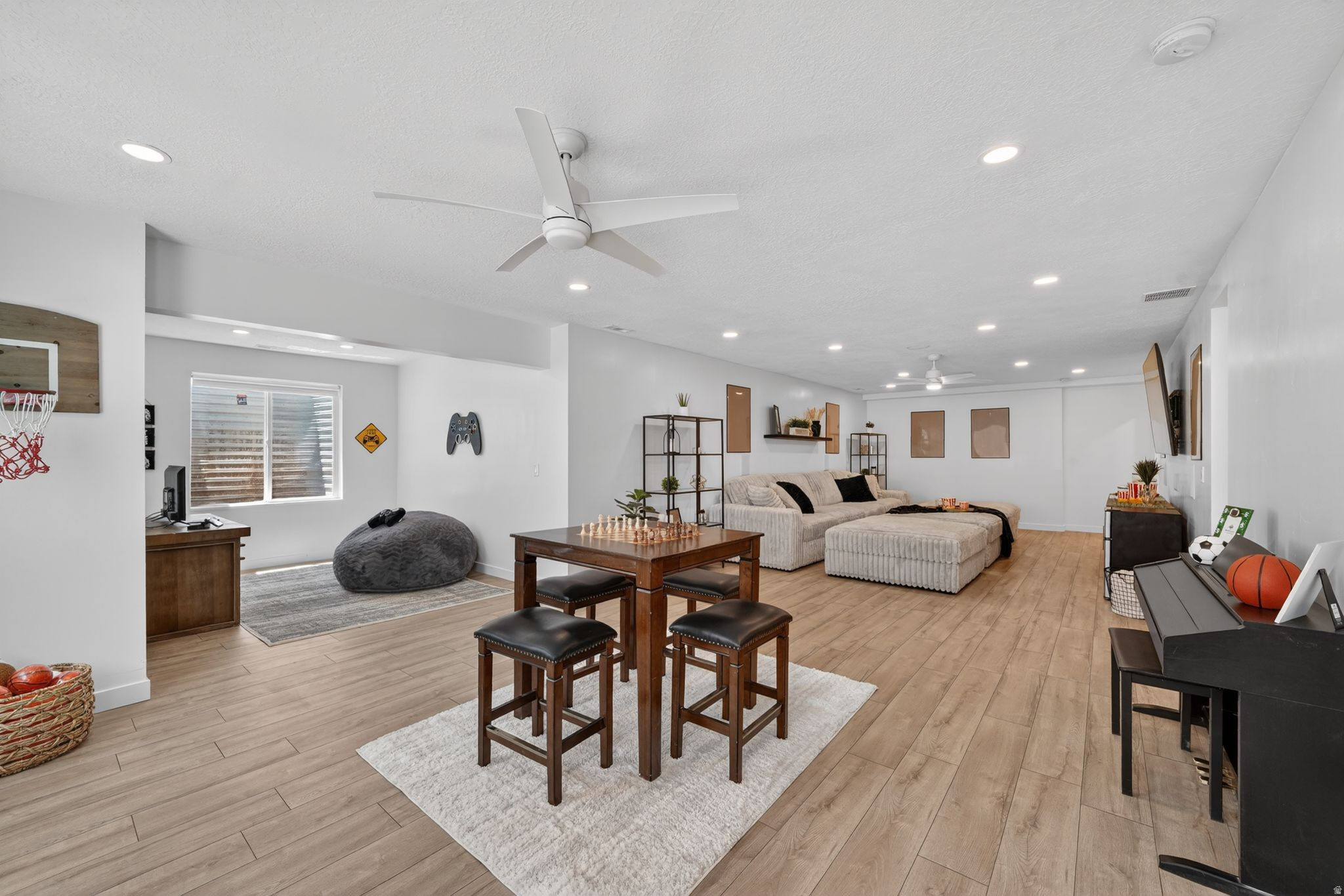 MAPLETON HEIGHTS - Residential