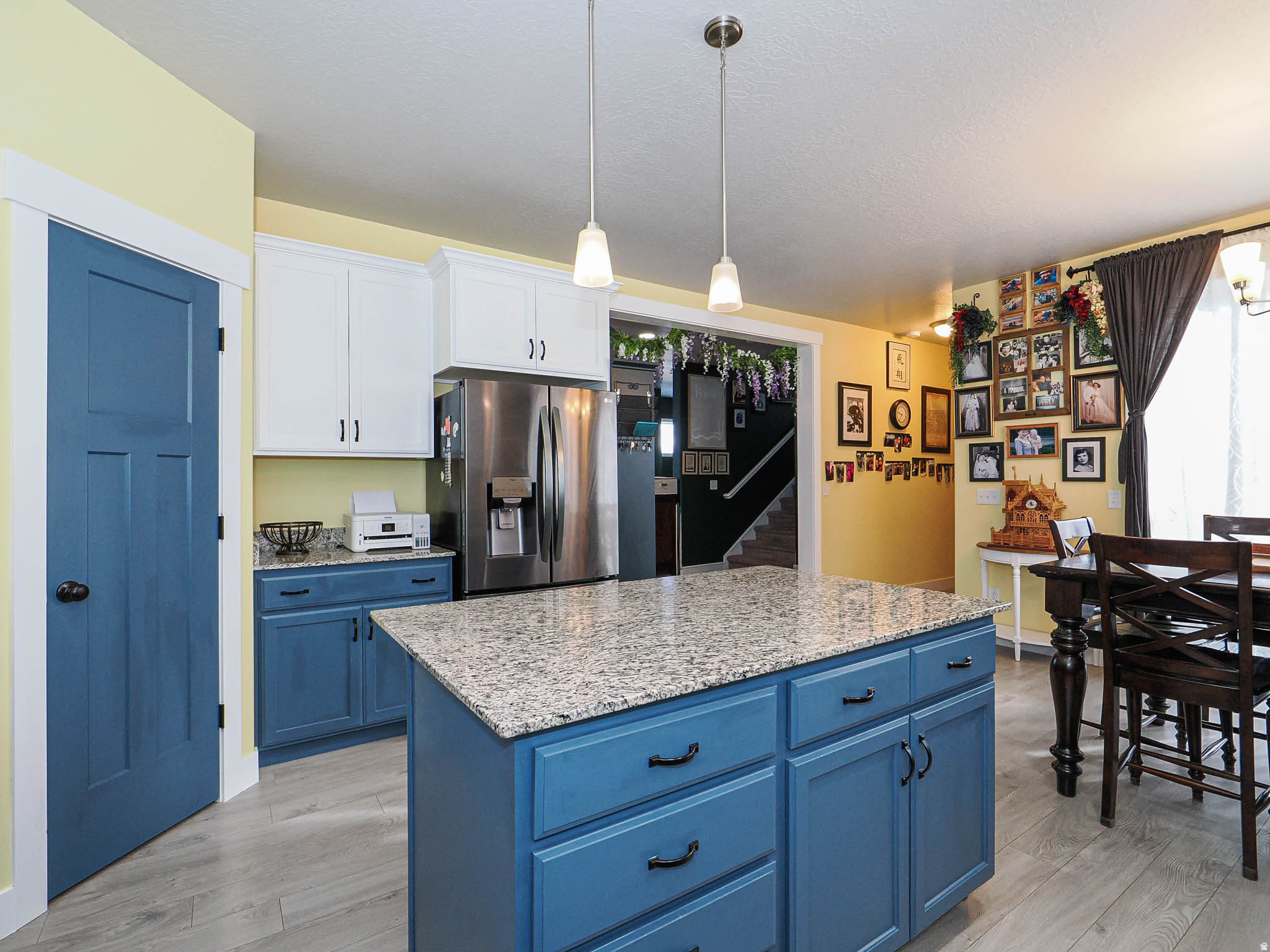 MOUNTAIN HEIGHTS - Residential