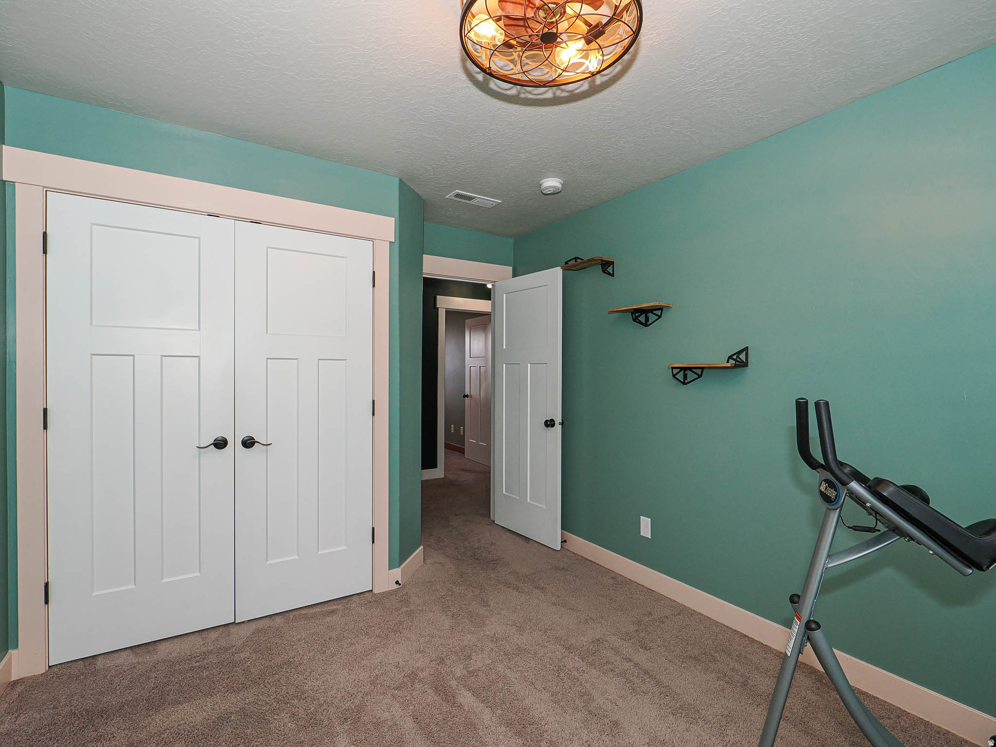 MOUNTAIN HEIGHTS - Residential