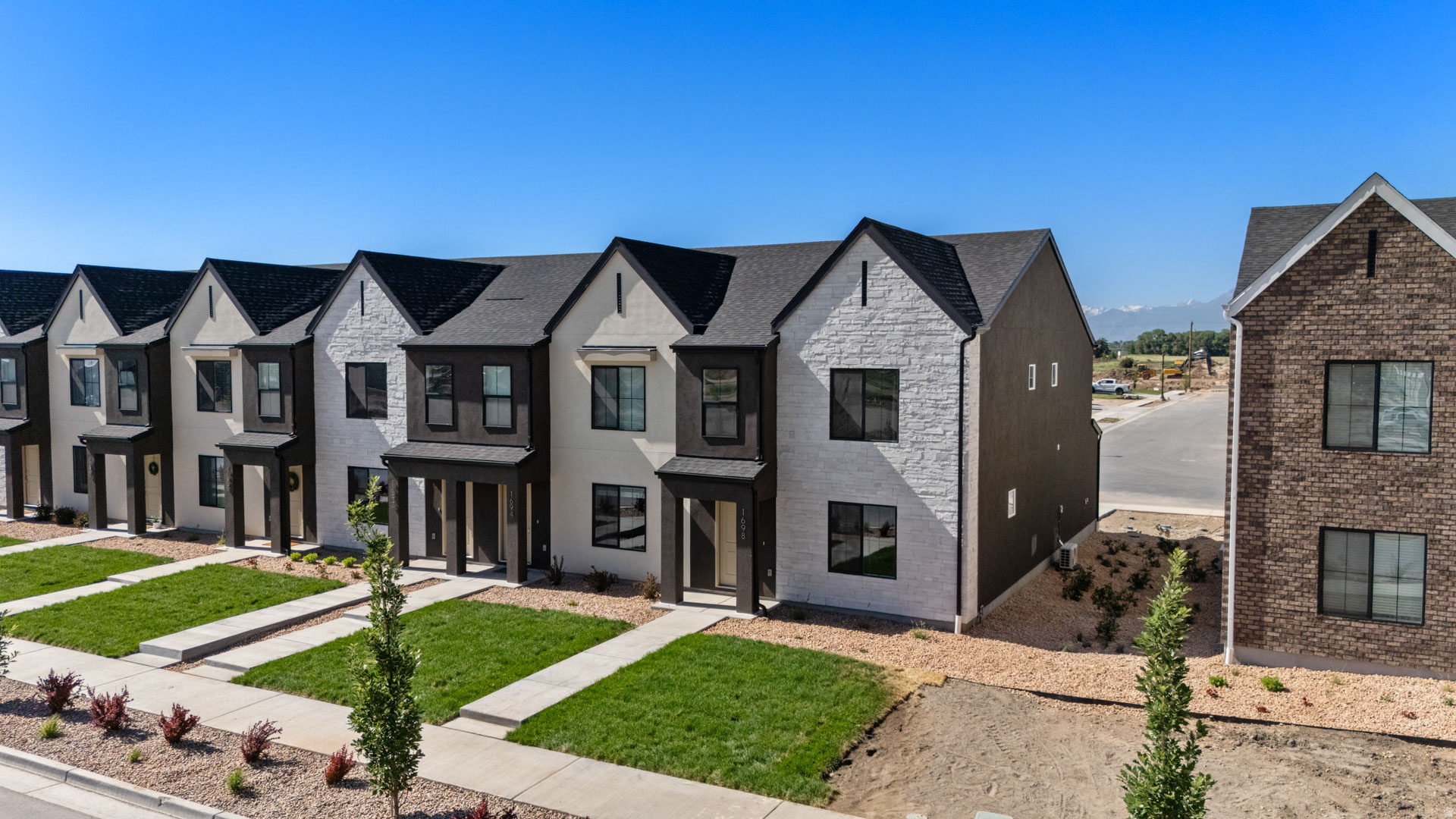 VIRIDIAN - Residential