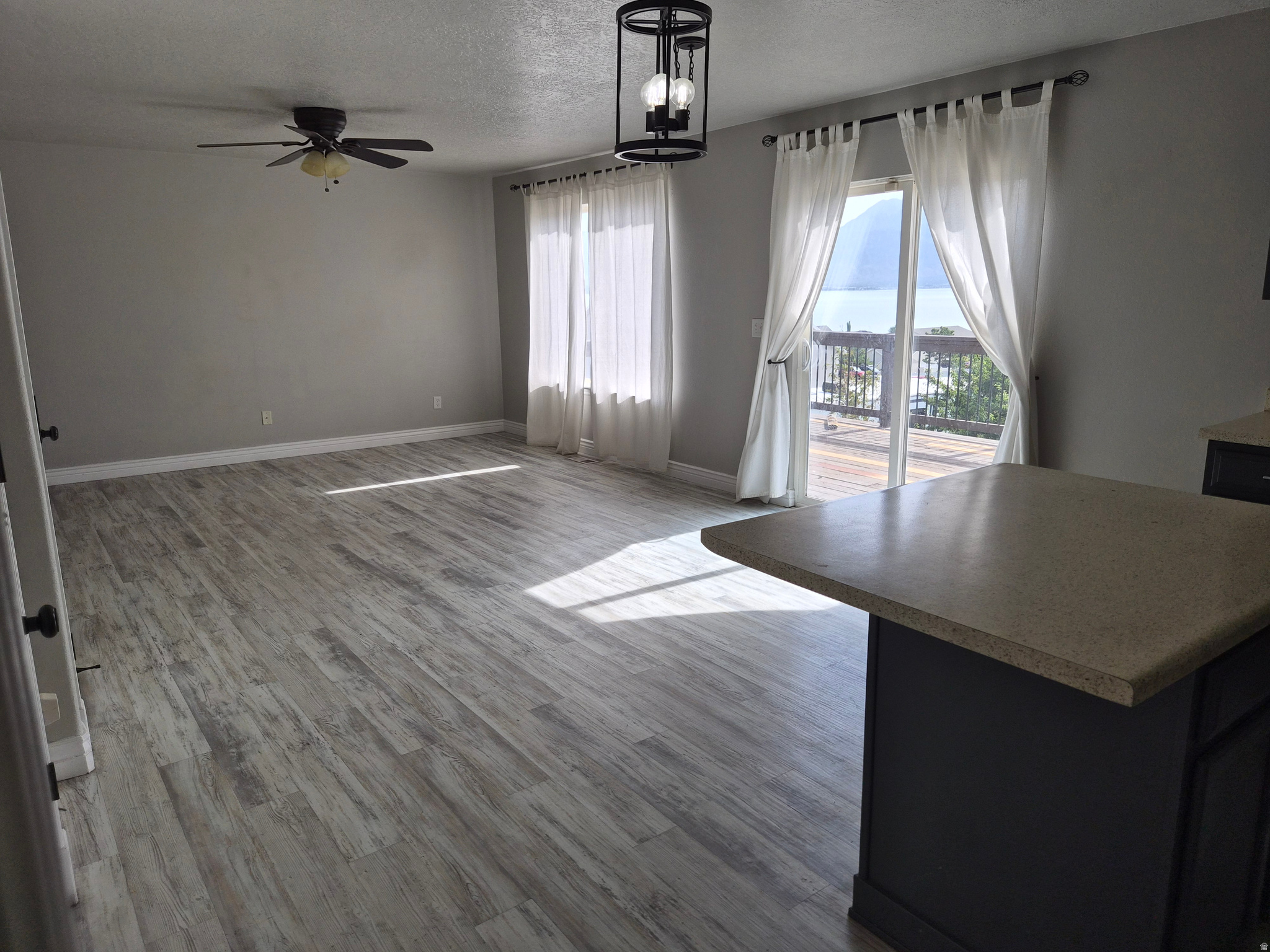 LAKE MOUNTAIN ESTATES - Residential